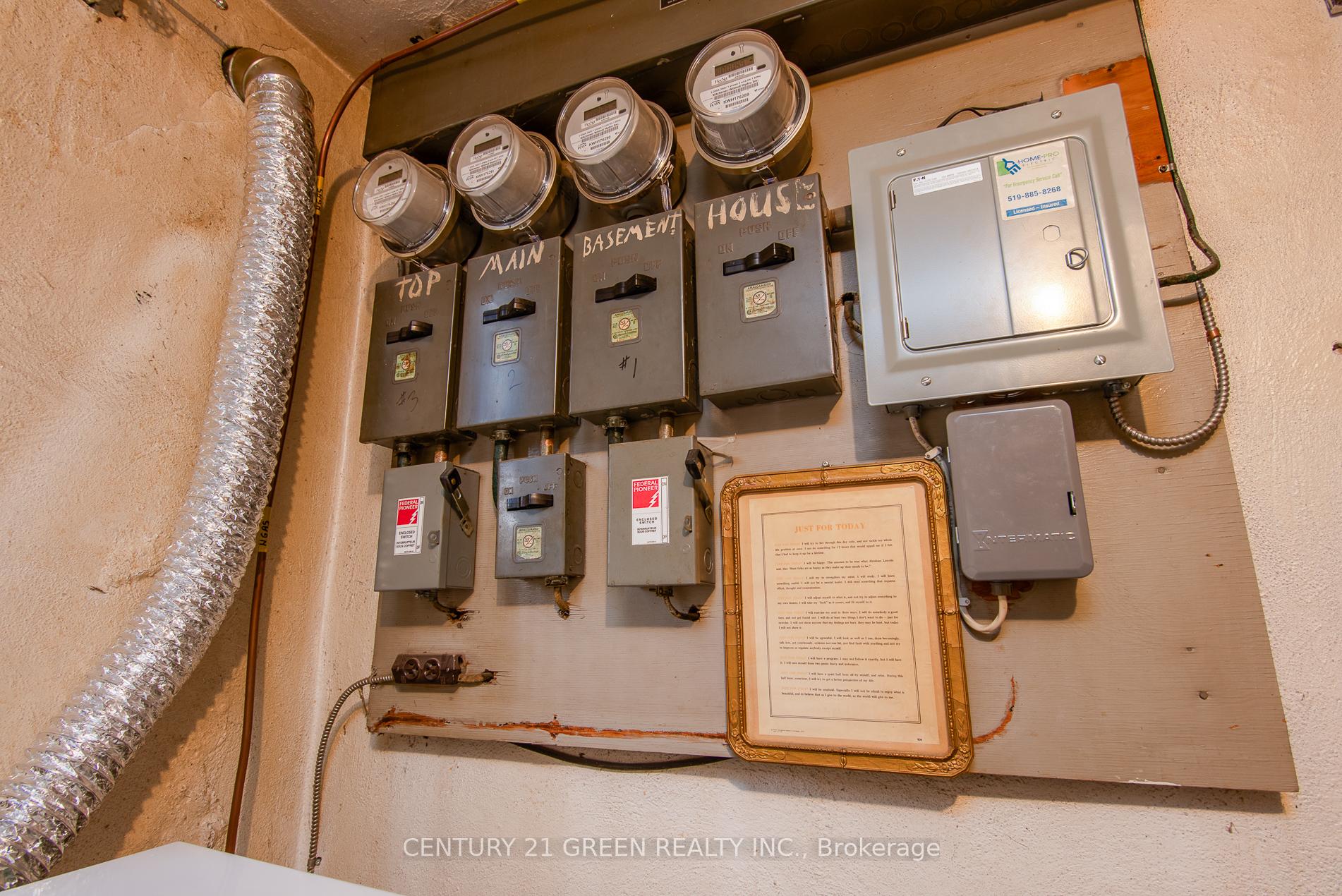 Photo 32 of 129 River Road E, Kitchener, Heritage Park/Rosemount — HOMEH