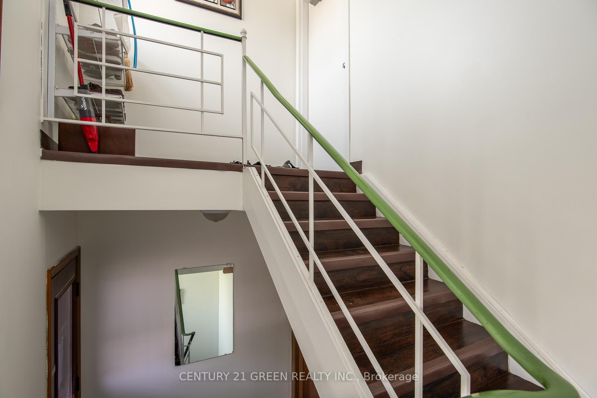 Photo 36 of 129 River Road E, Kitchener, Heritage Park/Rosemount — HOMEH