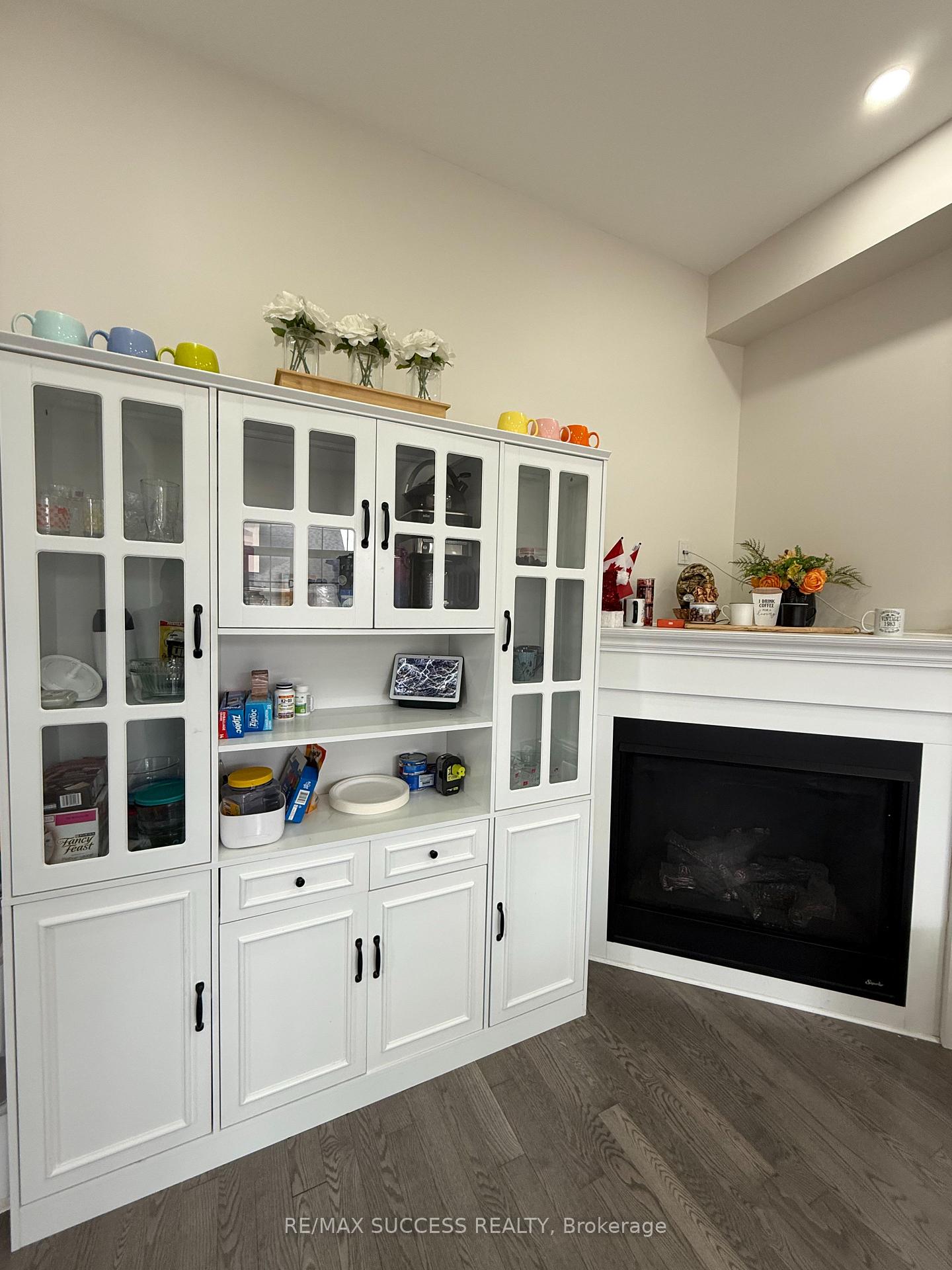 Photo 9 of 120 Morningside Drive, Halton Hills, Georgetown — HOMEH