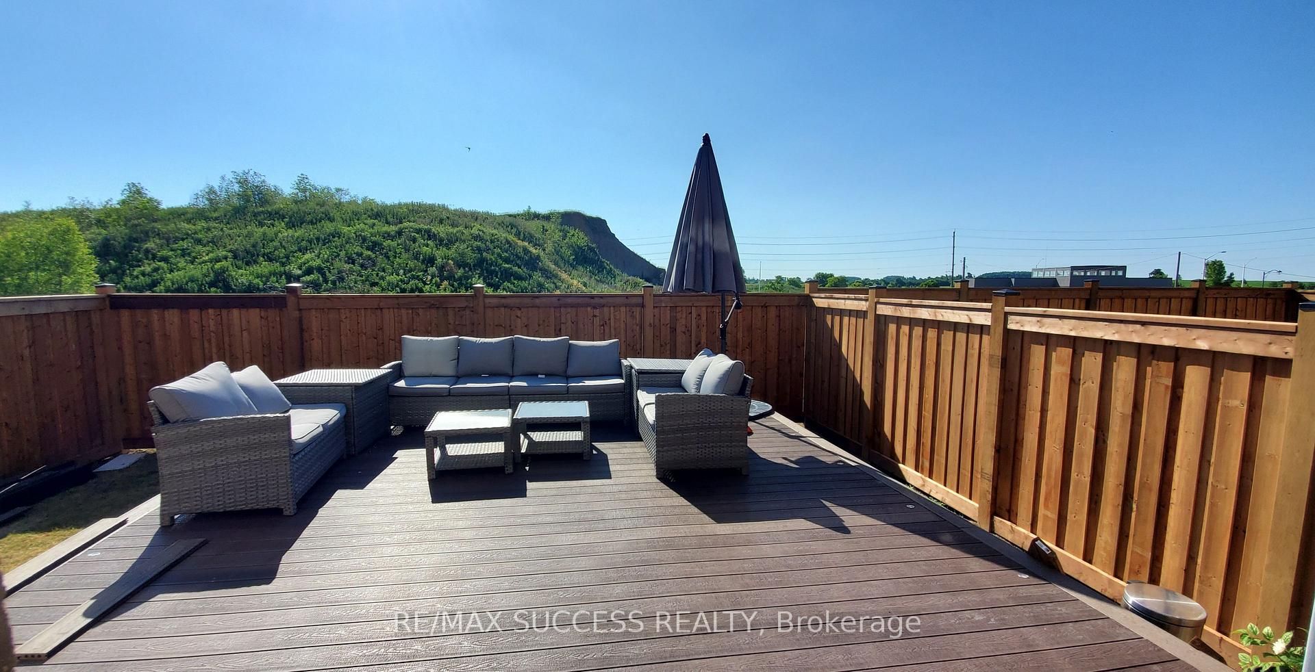Photo 19 of 120 Morningside Drive, Halton Hills, Georgetown — HOMEH