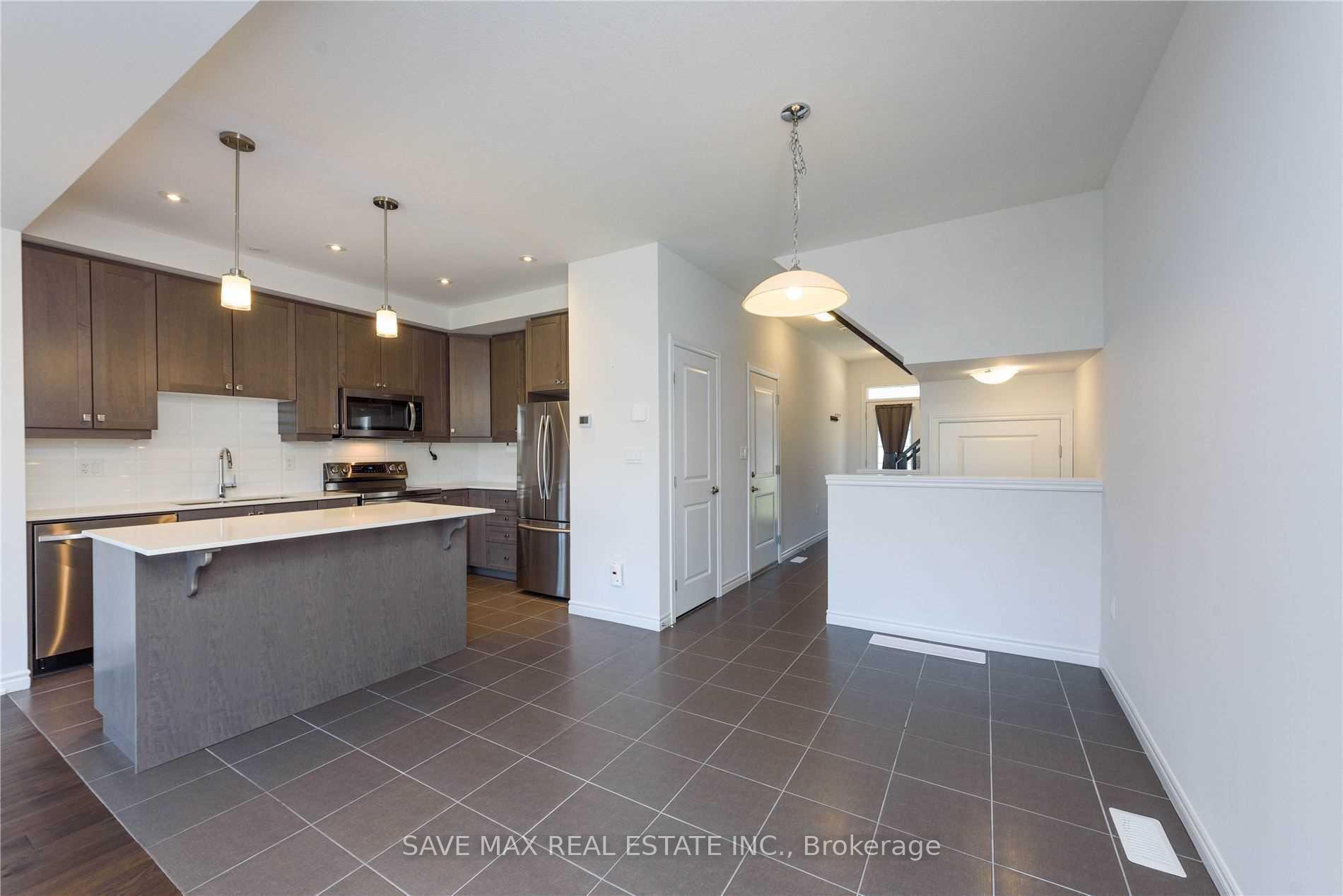 Photo 8 of 4873 Connor Drive, Lincoln, Beamsville — HOMEH