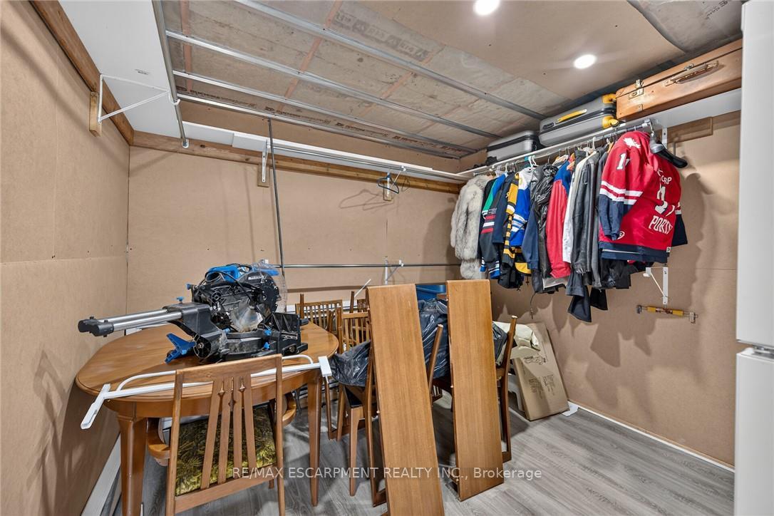 Photo 25 of 5 Willoway Lane, Haldimand — HOMEH
