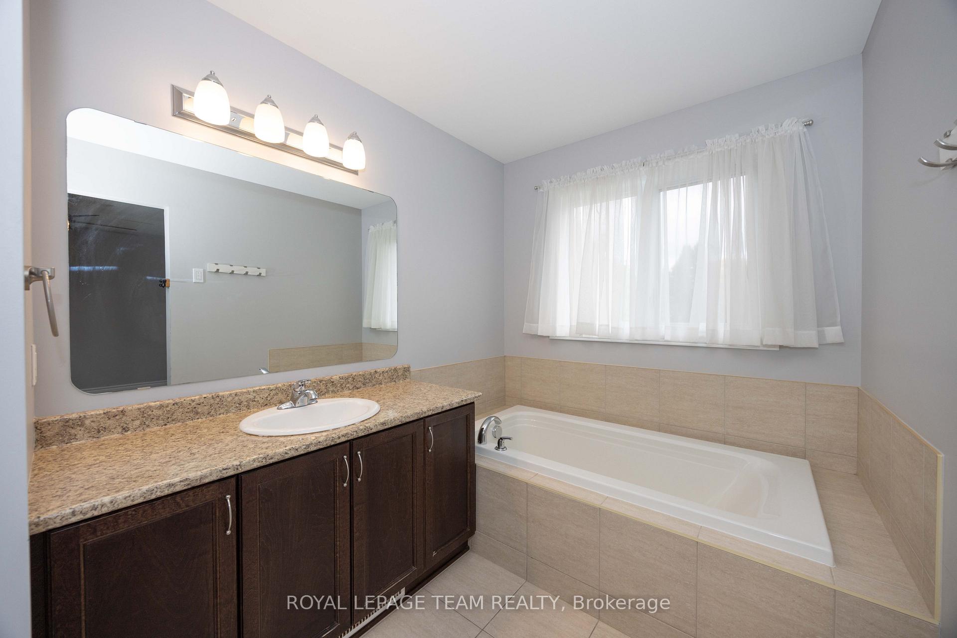 Photo 26 of 122 Highbury Park Drive, Ottawa, Barrhaven - Longfields — HOMEH