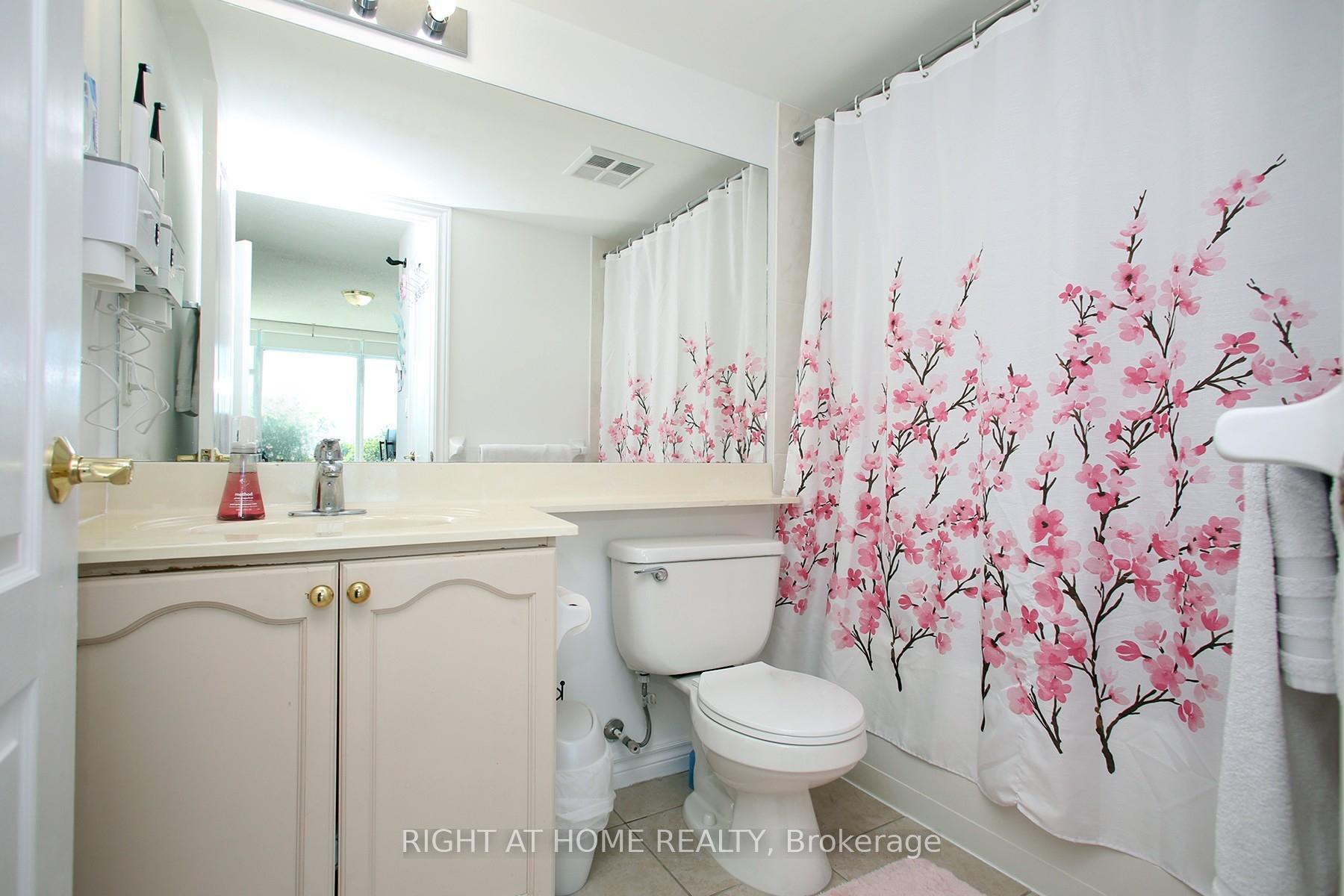 Photo 18 of Unit 505, 3830 Bathurst Street, North York, Clanton Park — HOMEH