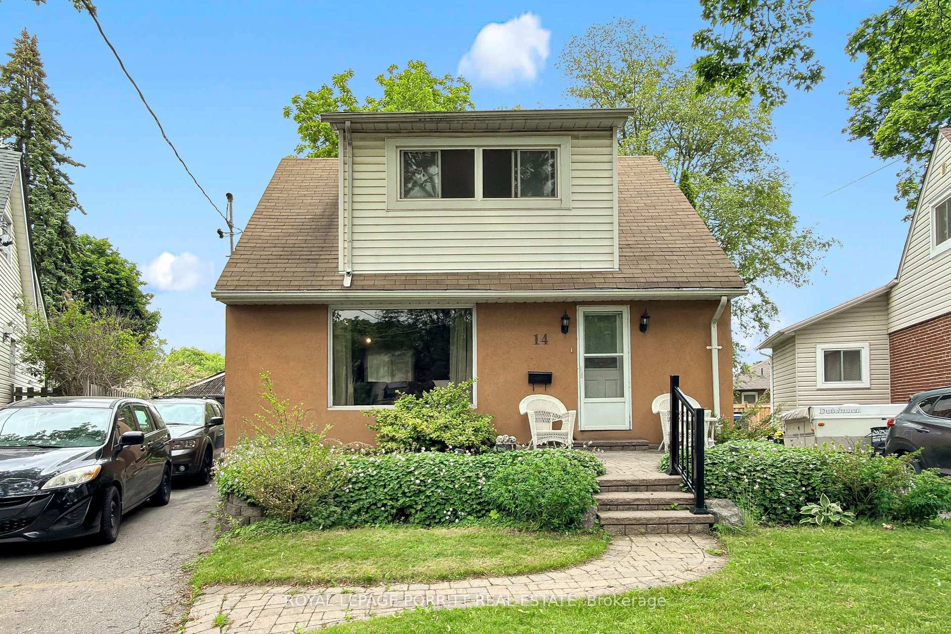 Photo 1 of 14 Heslop Drive, Etobicoke, Alderwood — HOMEH