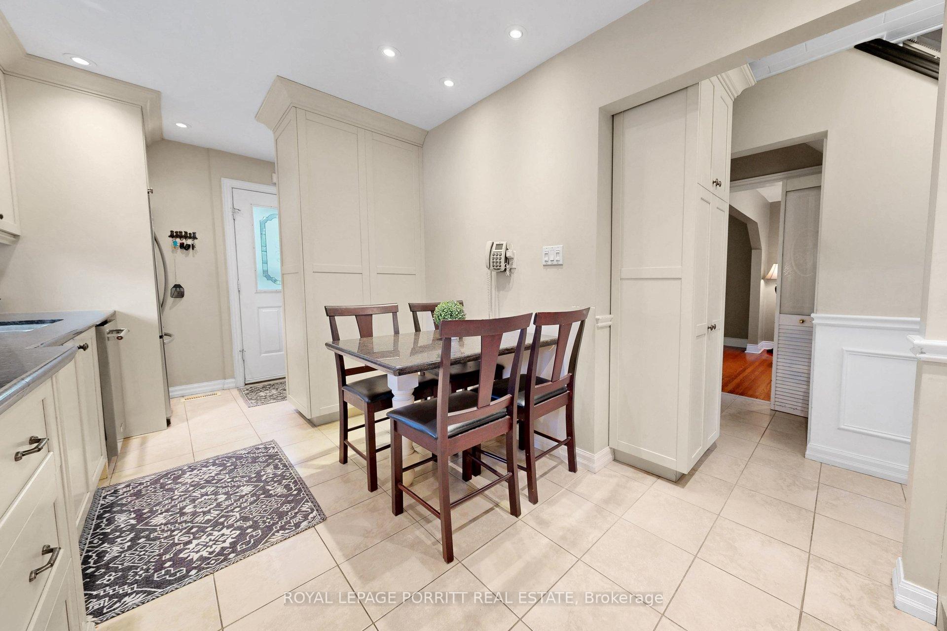 Photo 8 of 14 Heslop Drive, Etobicoke, Alderwood — HOMEH