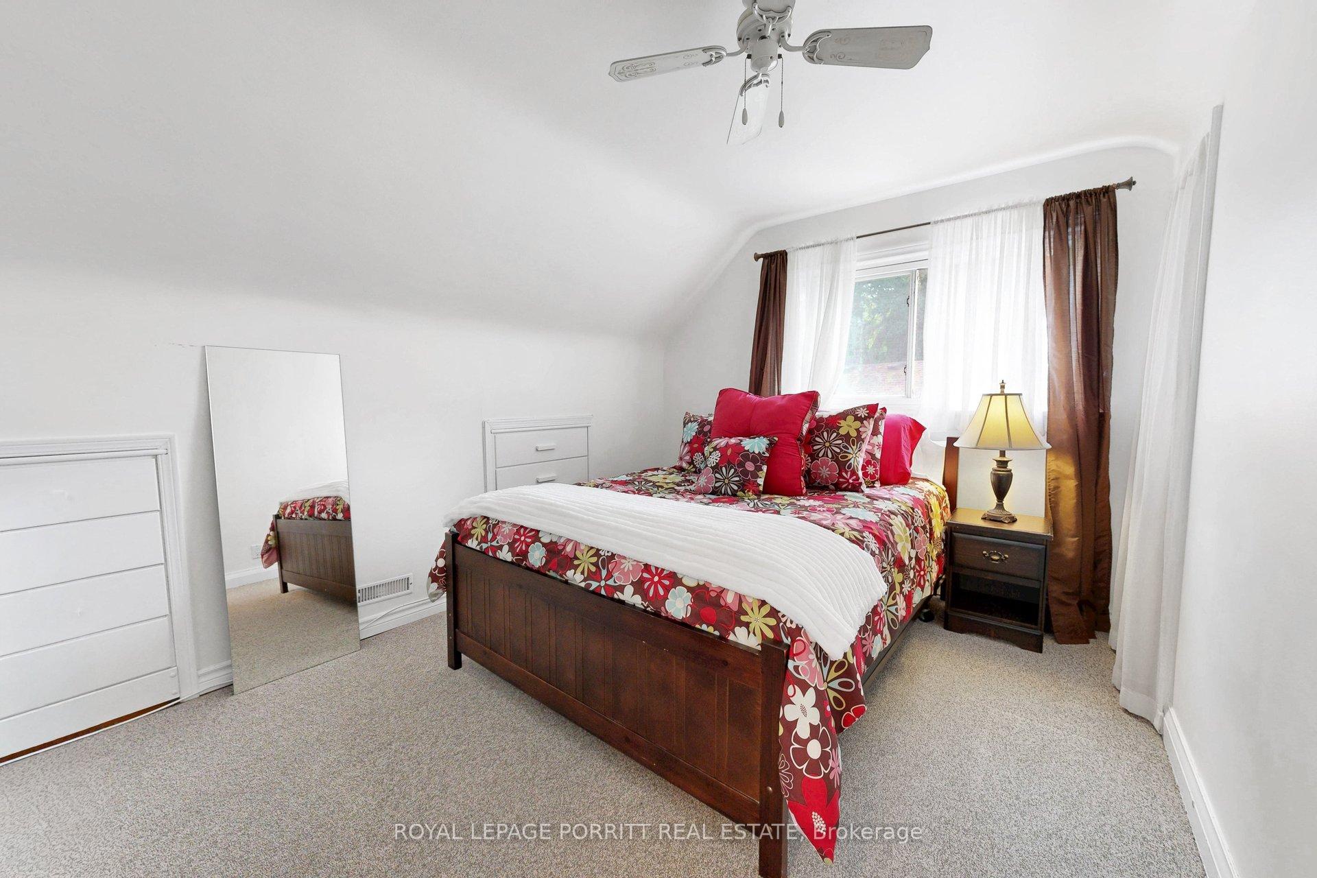 Photo 20 of 14 Heslop Drive, Etobicoke, Alderwood — HOMEH