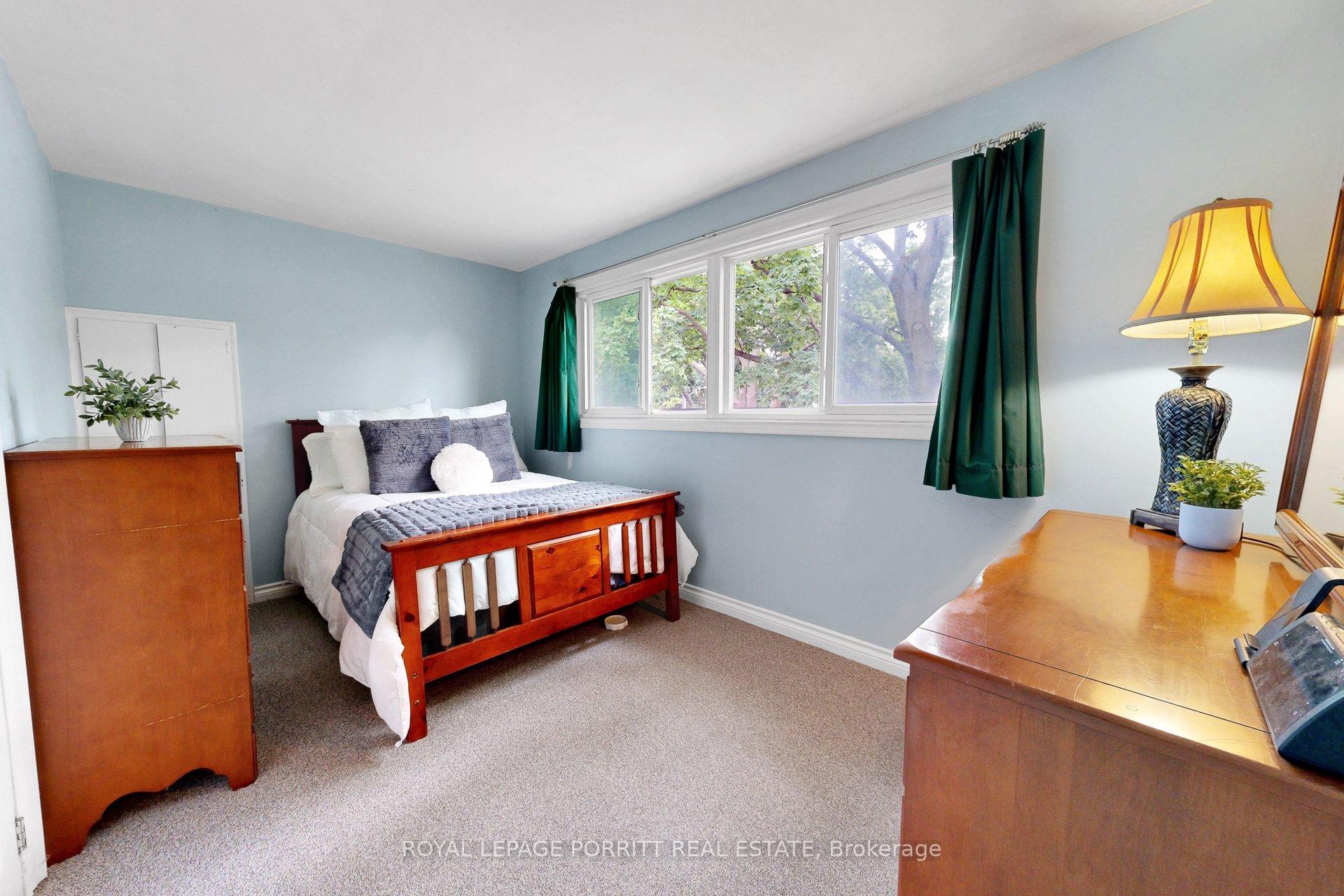 Photo 22 of 14 Heslop Drive, Etobicoke, Alderwood — HOMEH