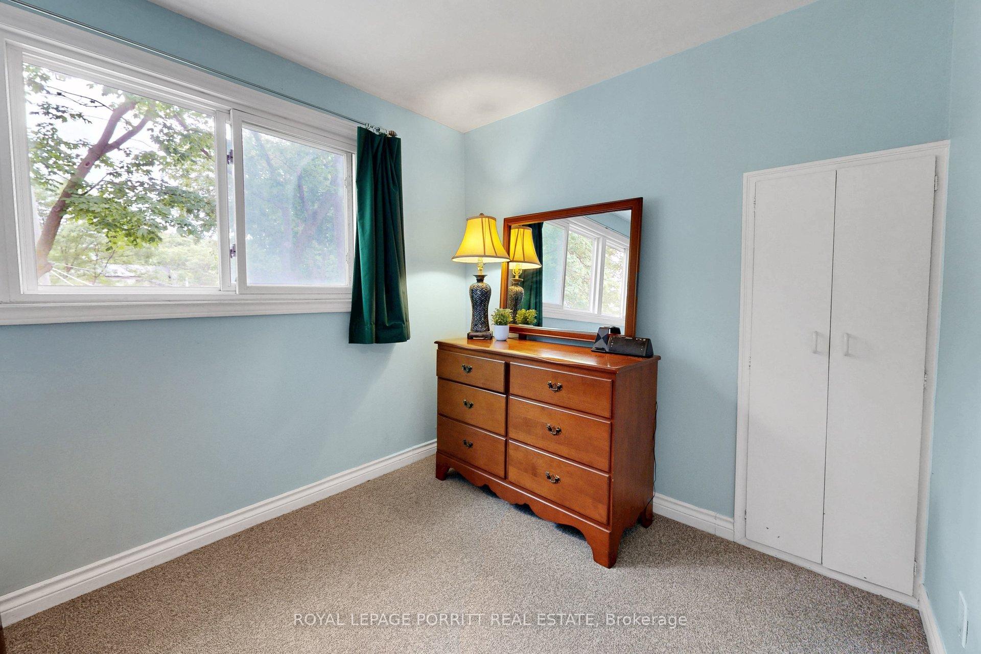 Photo 24 of 14 Heslop Drive, Etobicoke, Alderwood — HOMEH