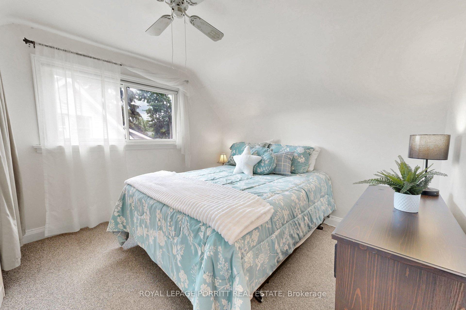 Photo 25 of 14 Heslop Drive, Etobicoke, Alderwood — HOMEH