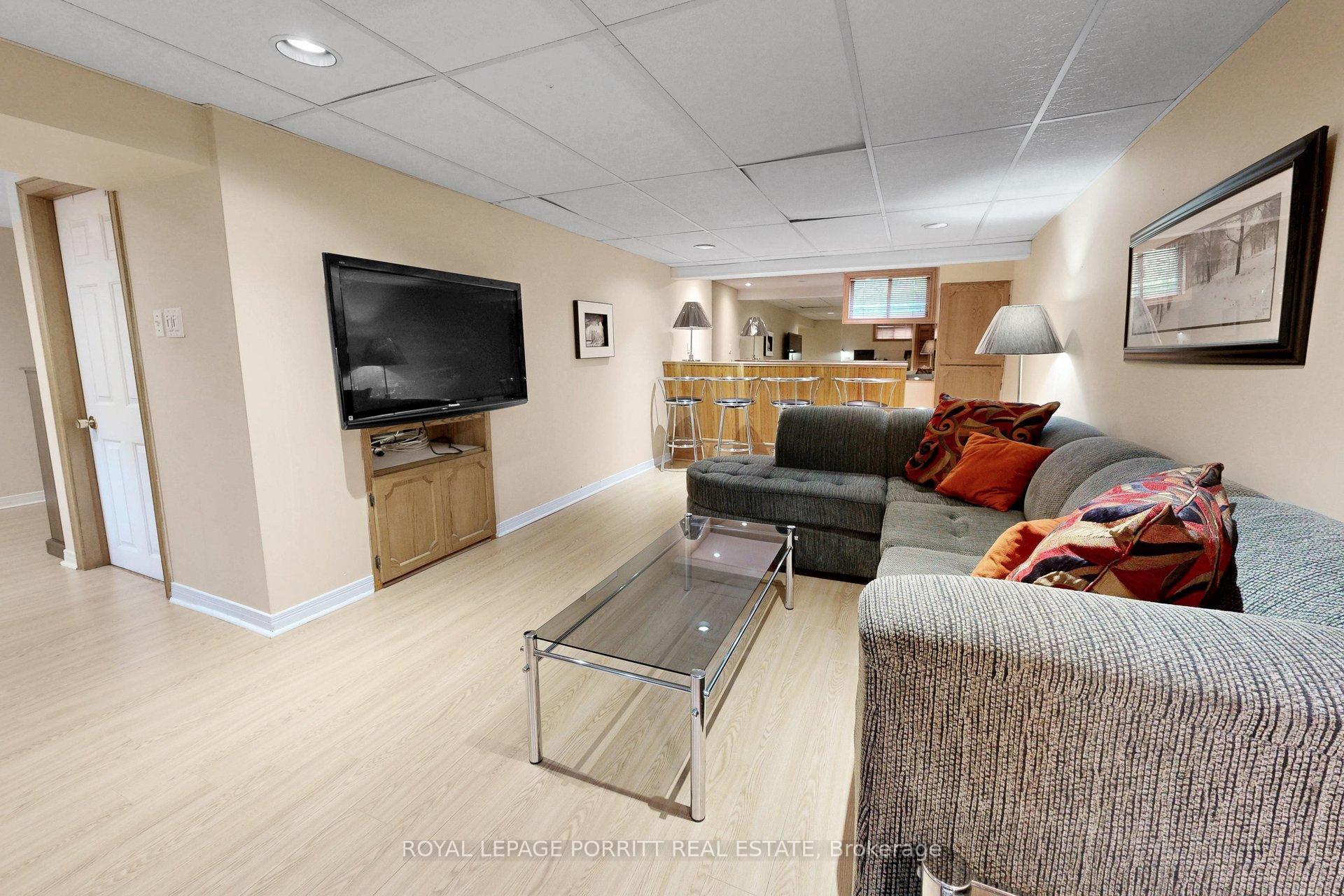 Photo 29 of 14 Heslop Drive, Etobicoke, Alderwood — HOMEH