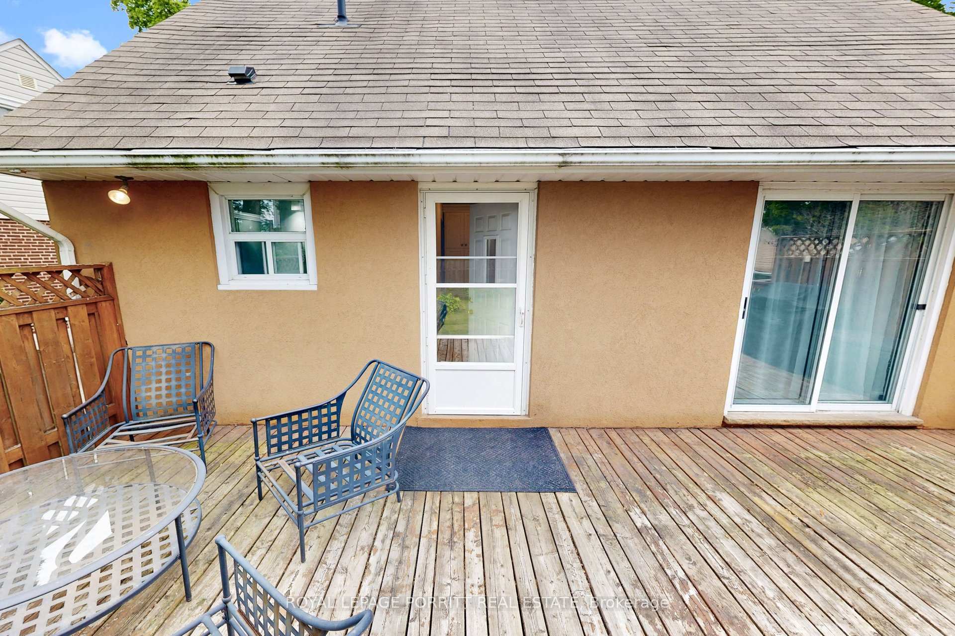 Photo 37 of 14 Heslop Drive, Etobicoke, Alderwood — HOMEH