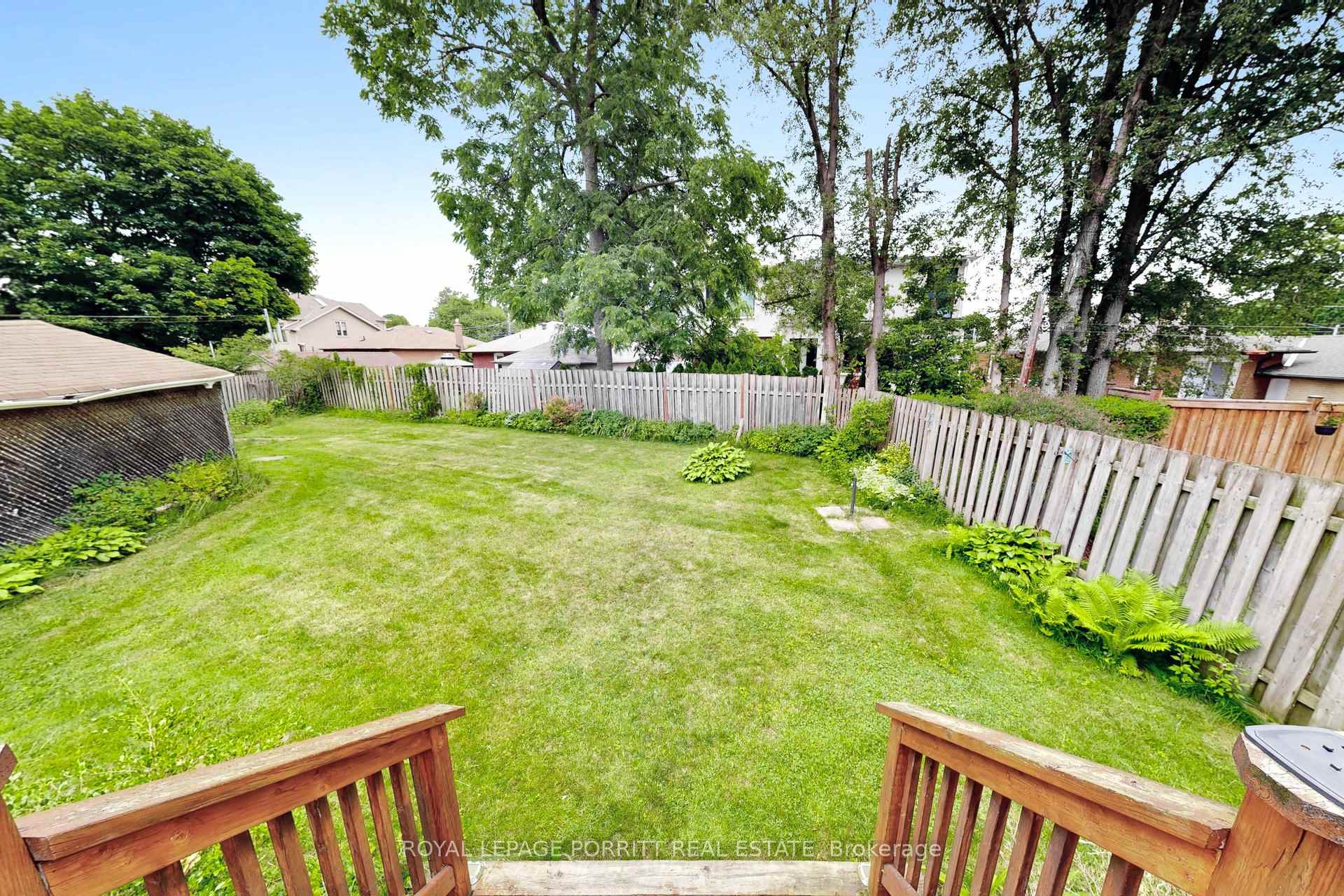 Photo 40 of 14 Heslop Drive, Etobicoke, Alderwood — HOMEH