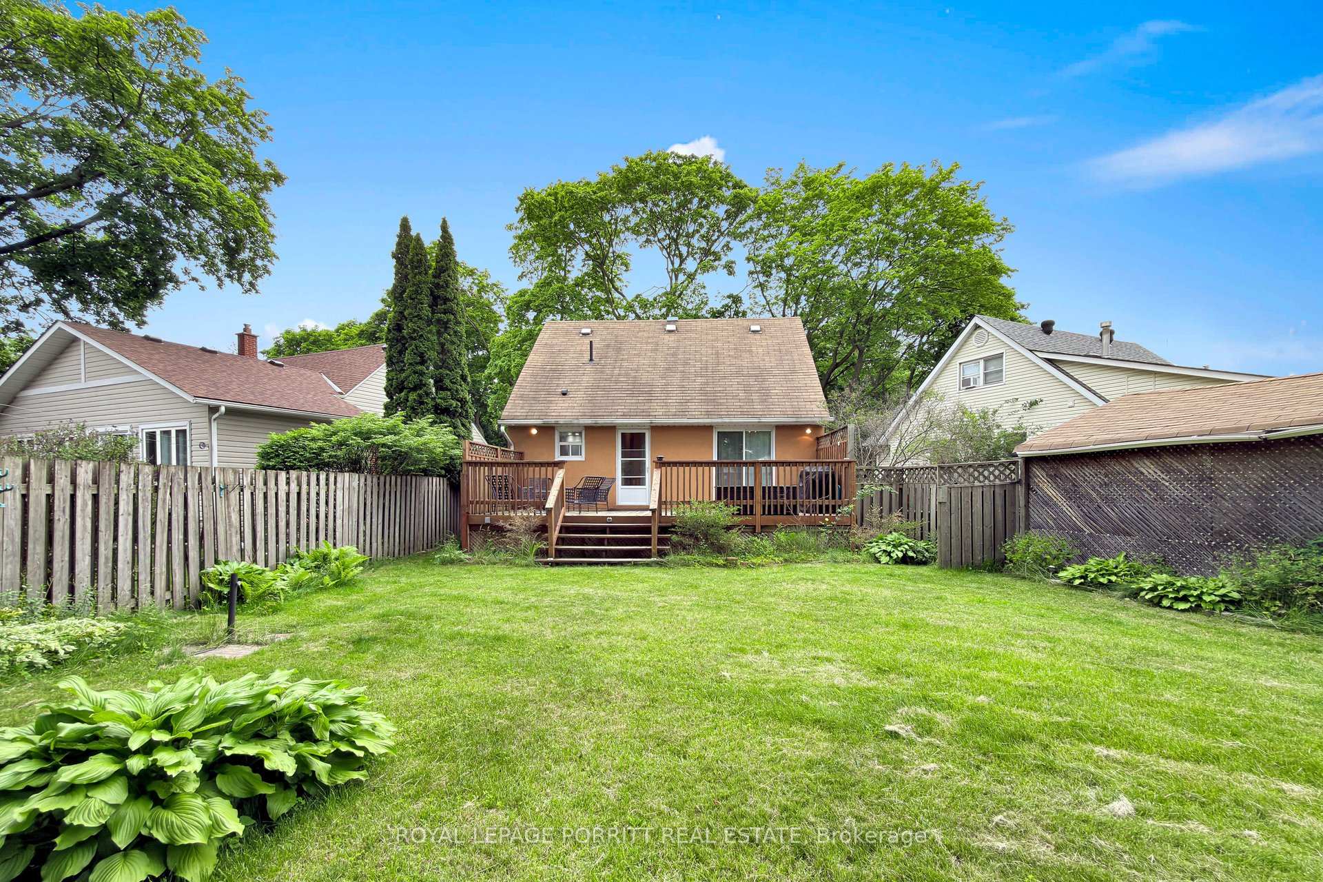 Photo 44 of 14 Heslop Drive, Etobicoke, Alderwood — HOMEH