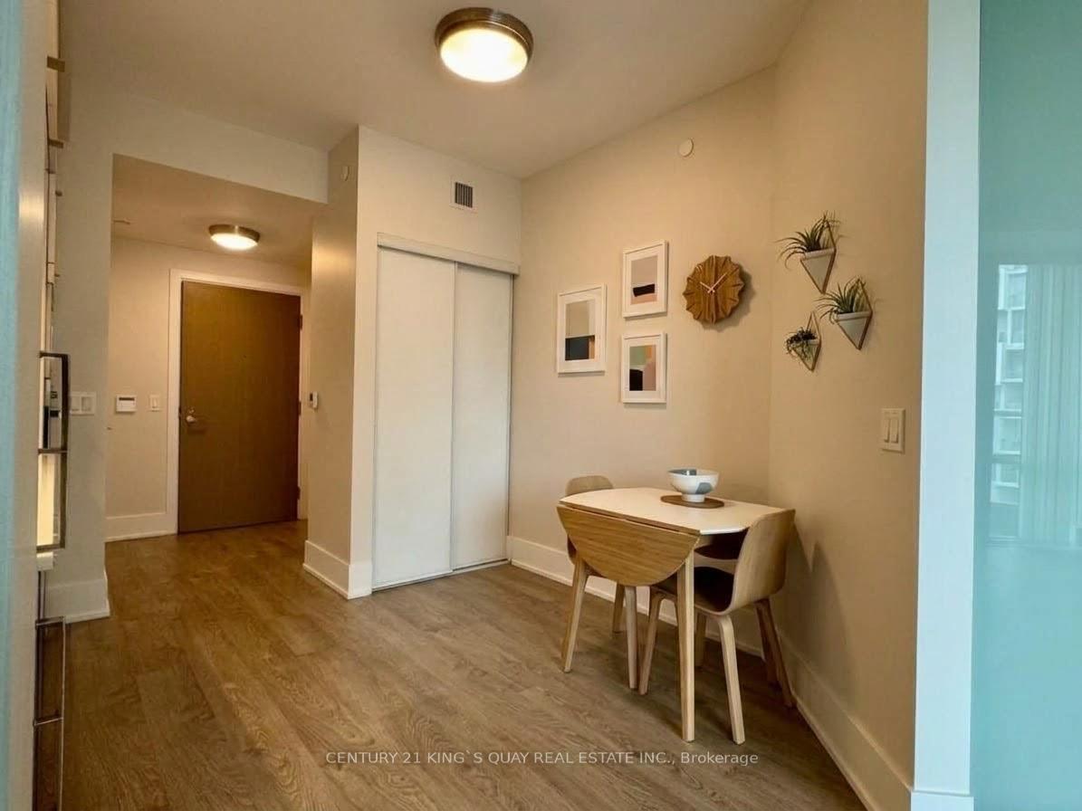 Photo 10 of Unit 820, 1 Edgewater Drive, Toronto, Waterfront Communities — HOMEH