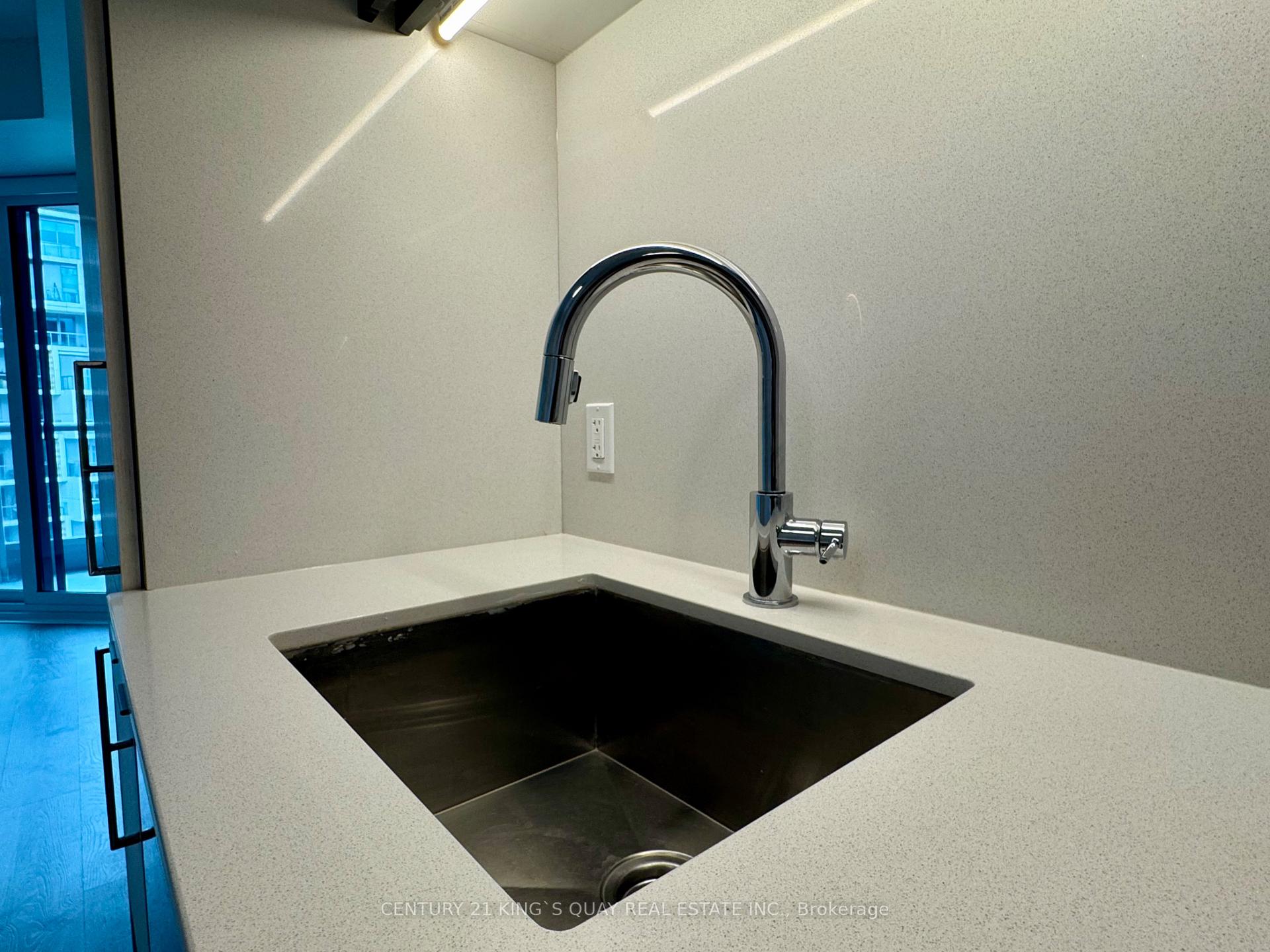 Photo 18 of Unit 820, 1 Edgewater Drive, Toronto, Waterfront Communities — HOMEH
