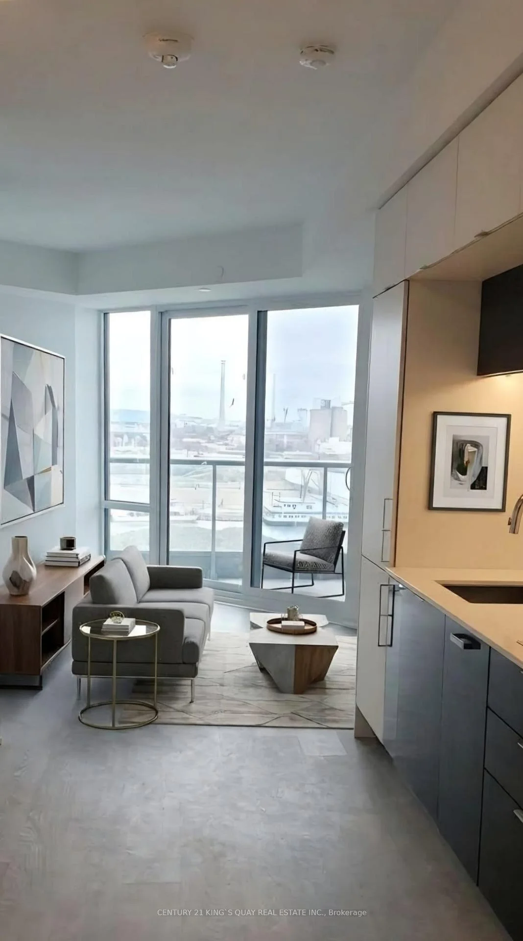 Photo 4 of Unit 820, 1 Edgewater Drive, Toronto, Waterfront Communities — HOMEH