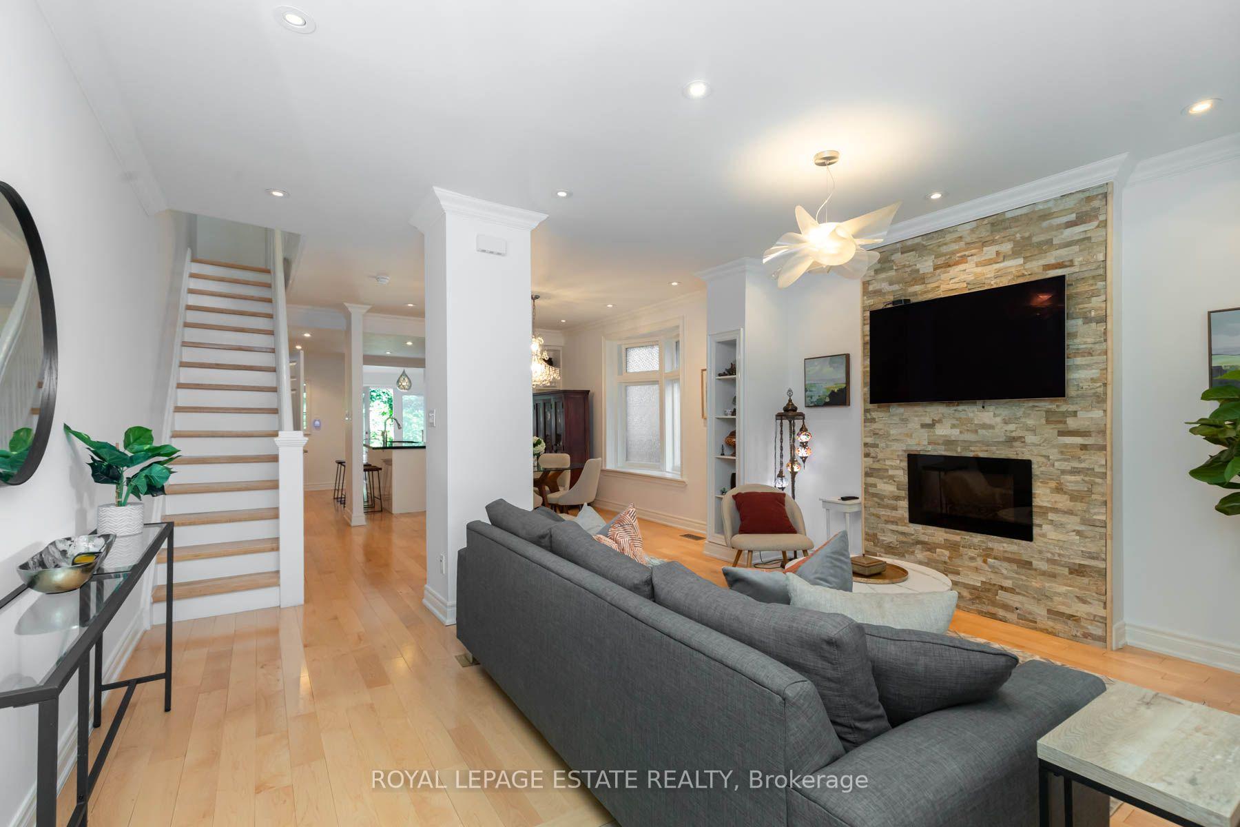 Photo 3 of 48 Bloomfield Avenue, Toronto, South Riverdale — HOMEH