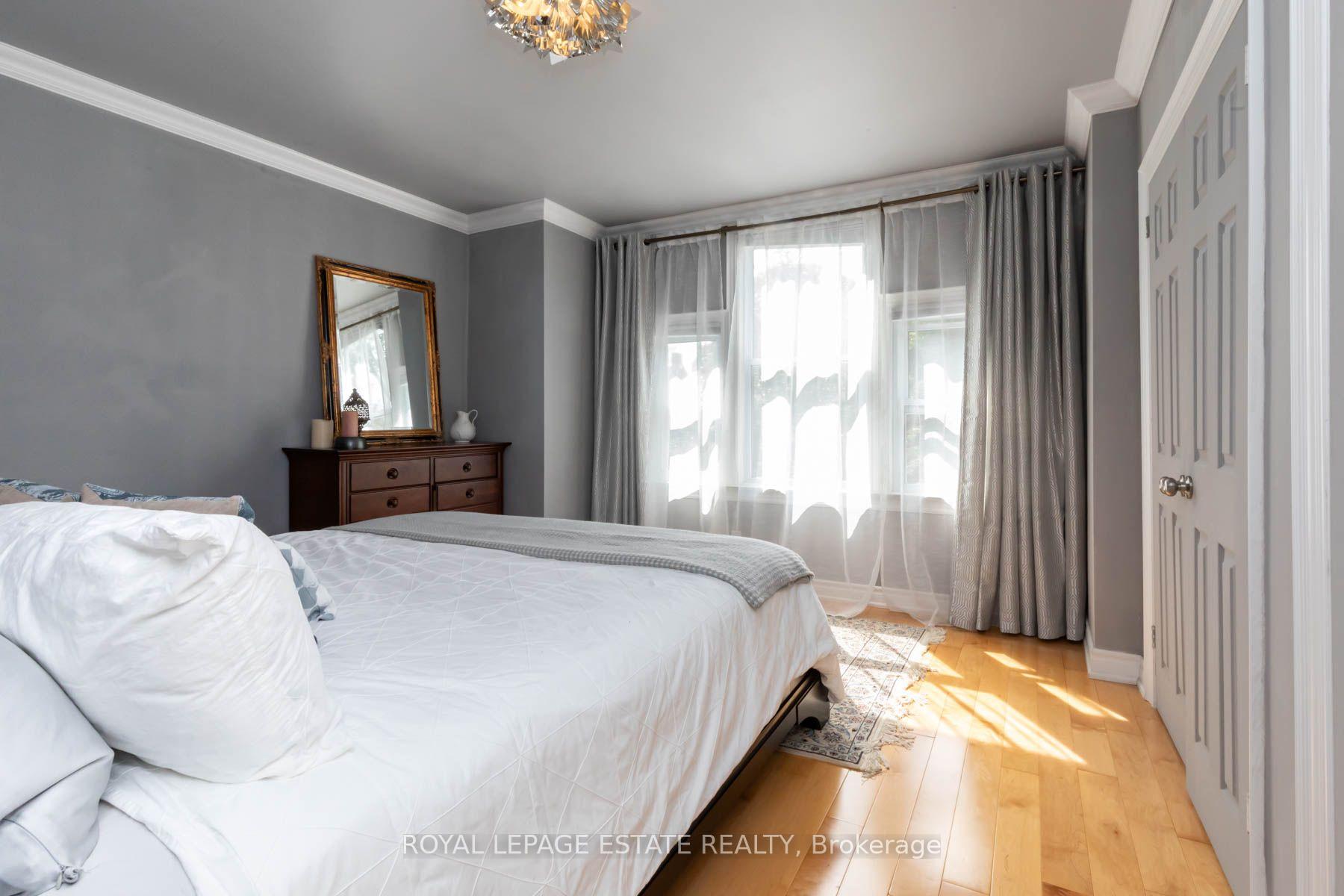 Photo 18 of 48 Bloomfield Avenue, Toronto, South Riverdale — HOMEH
