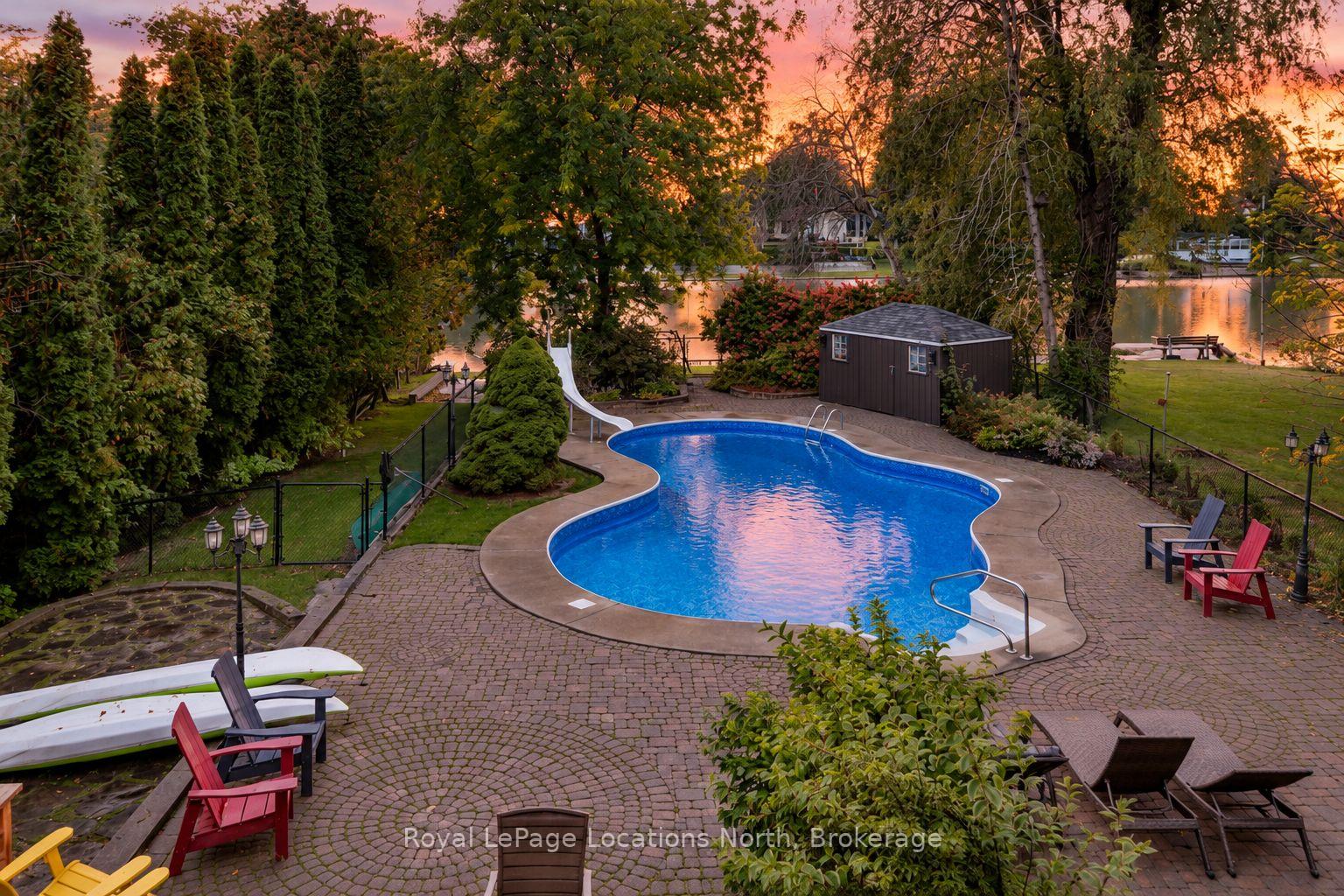 Photo 2 of 280 Oxbow Park Drive, Wasaga Beach — HOMEH