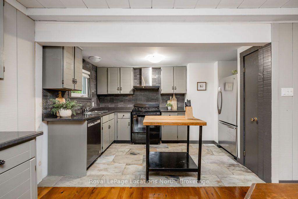 Photo 9 of 280 Oxbow Park Drive, Wasaga Beach — HOMEH