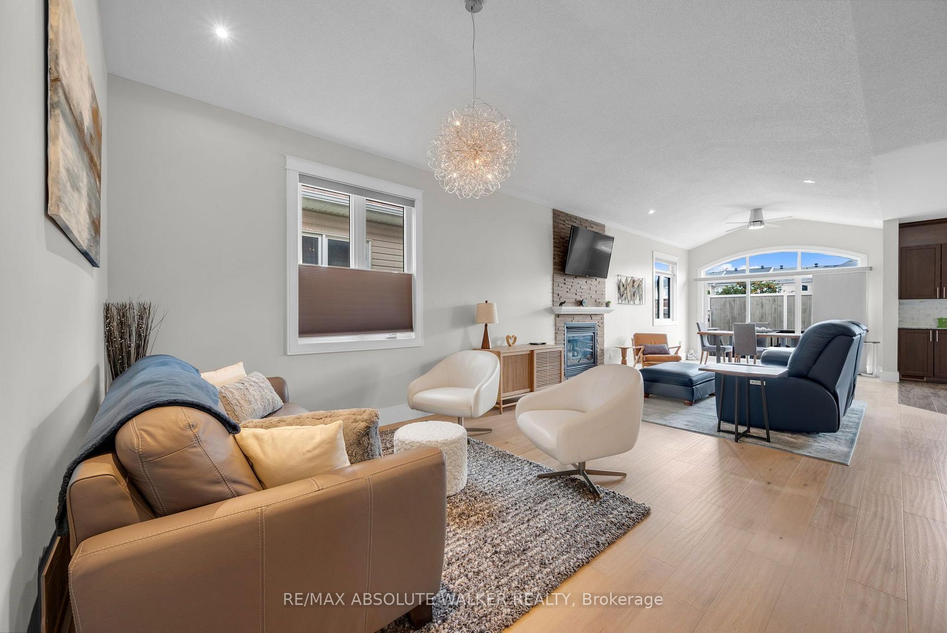 Photo 14 of 355 Nestleton Street, Ottawa, Avalon East — HOMEH