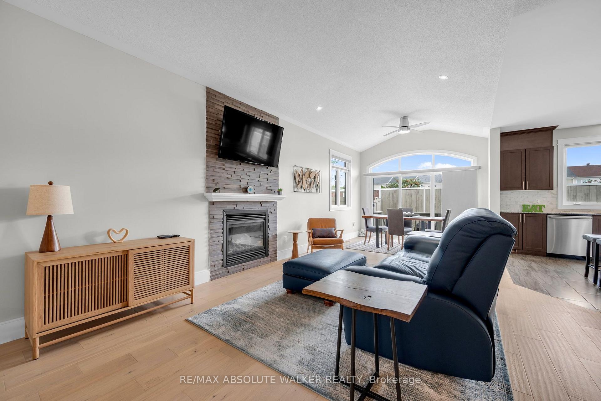 Photo 16 of 355 Nestleton Street, Ottawa, Avalon East — HOMEH