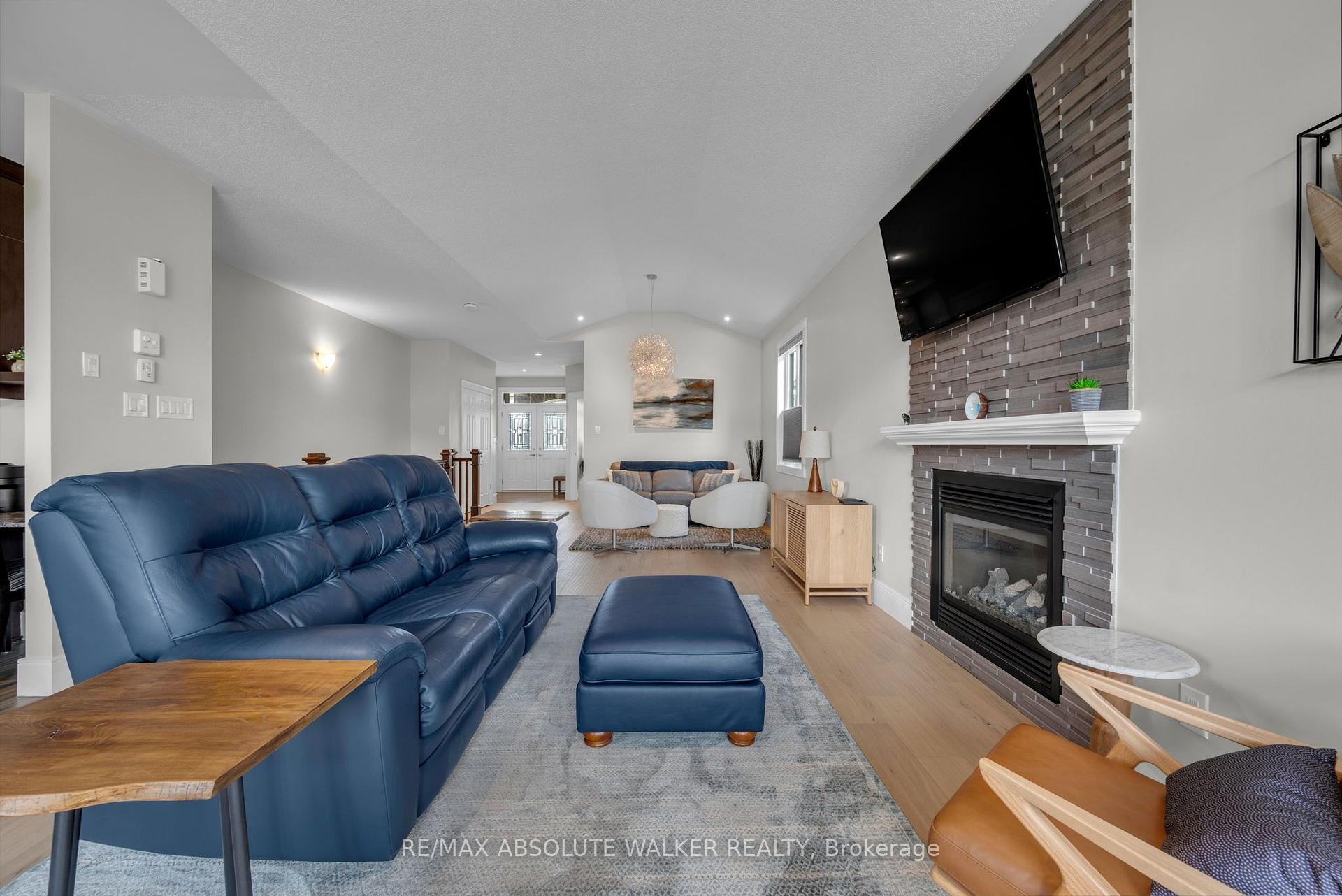 Photo 17 of 355 Nestleton Street, Ottawa, Avalon East — HOMEH