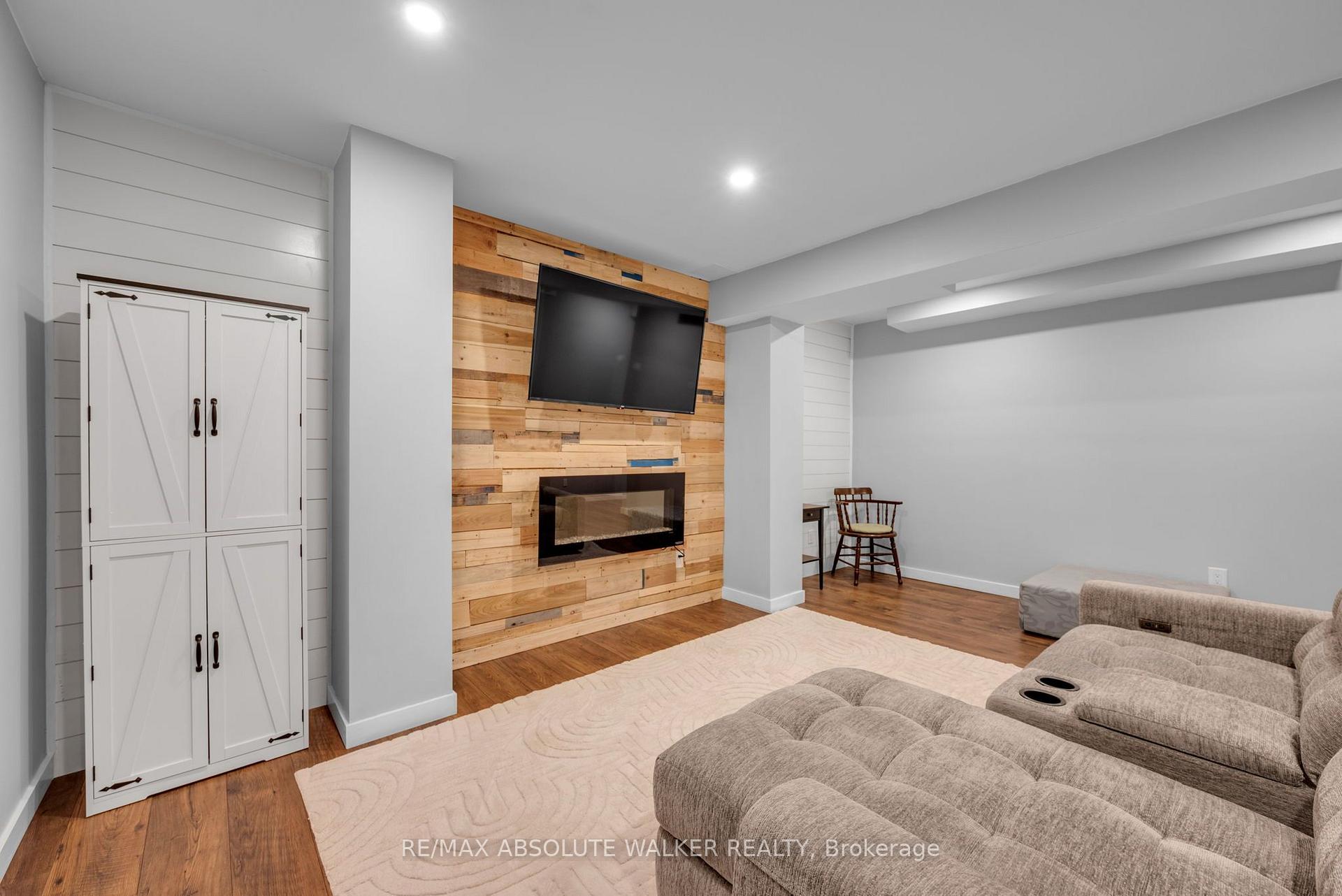 Photo 39 of 355 Nestleton Street, Ottawa, Avalon East — HOMEH