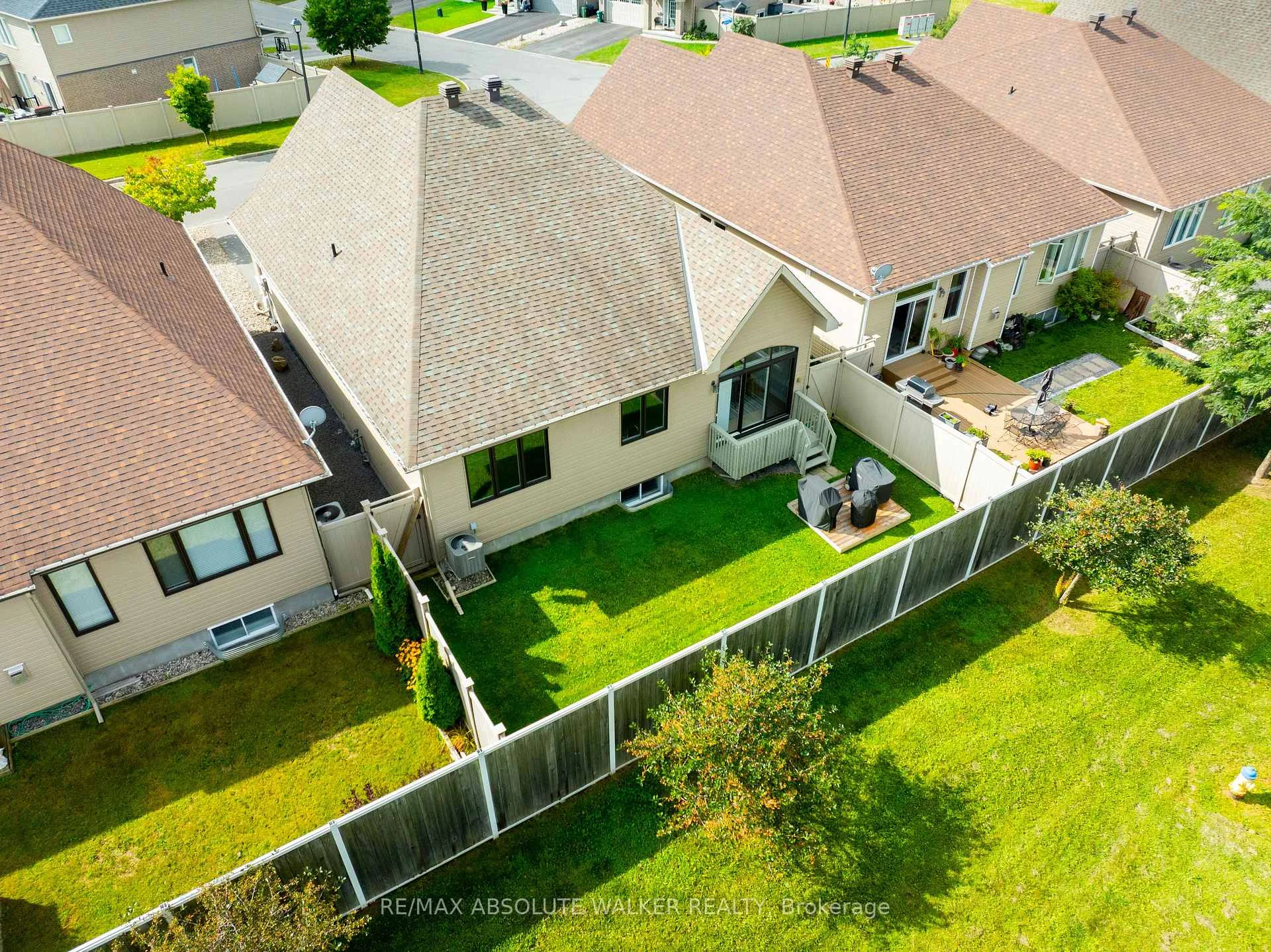 Photo 50 of 355 Nestleton Street, Ottawa, Avalon East — HOMEH