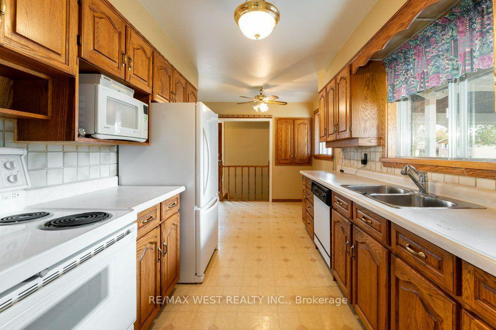 Photo 6 of 38 Albacore Crescent, Scarborough, Woburn — HOMEH