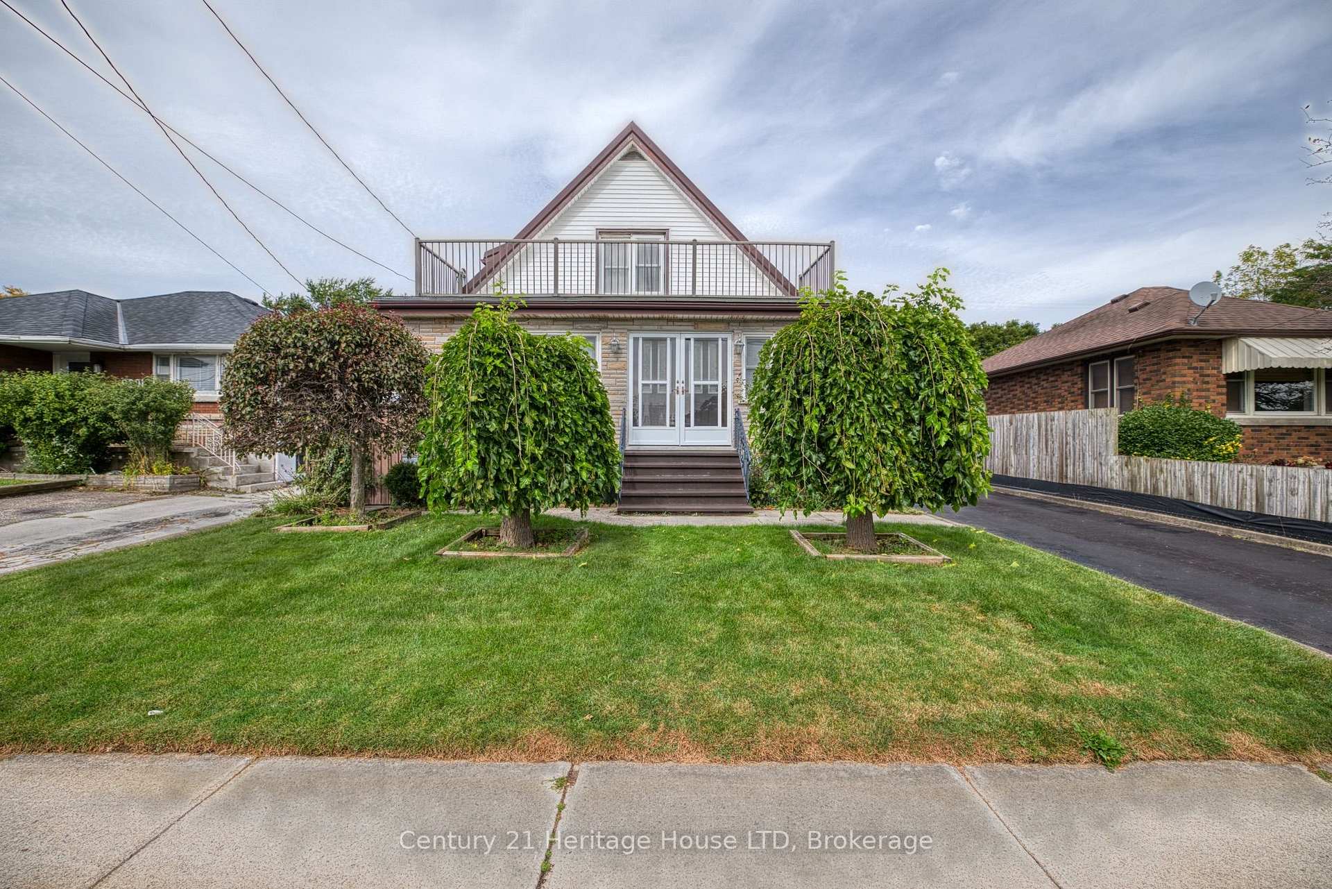 Photo 2 of 6791 Dunn Street, Niagara Falls, Dorchester — HOMEH