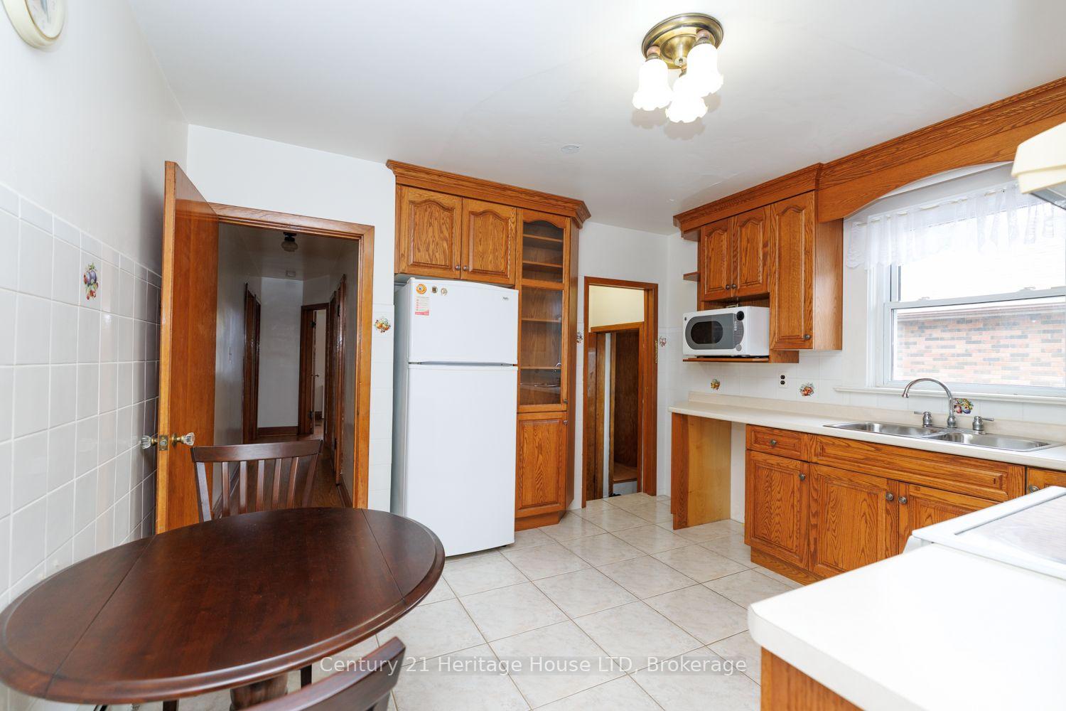 Photo 18 of 6791 Dunn Street, Niagara Falls, Dorchester — HOMEH