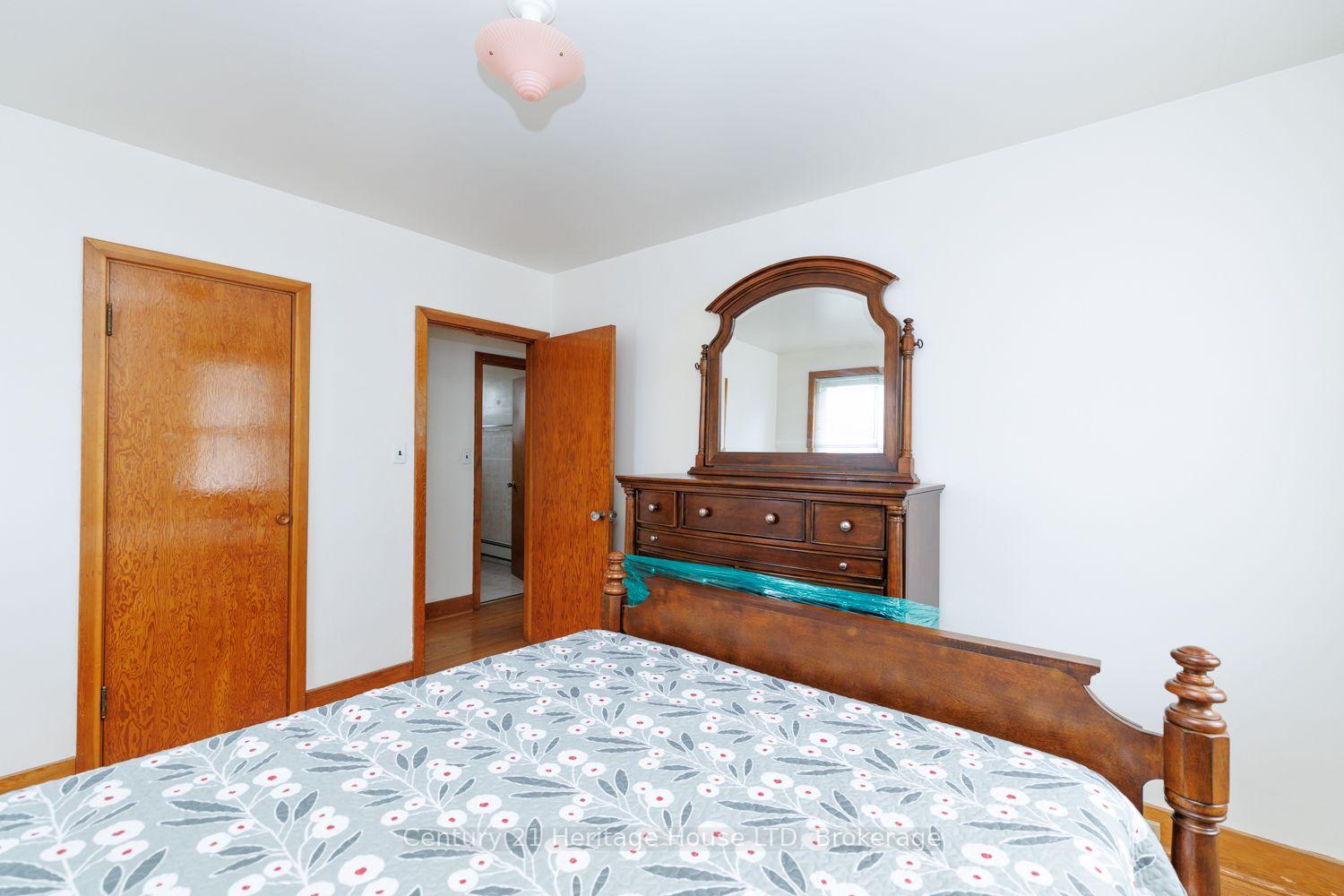 Photo 21 of 6791 Dunn Street, Niagara Falls, Dorchester — HOMEH