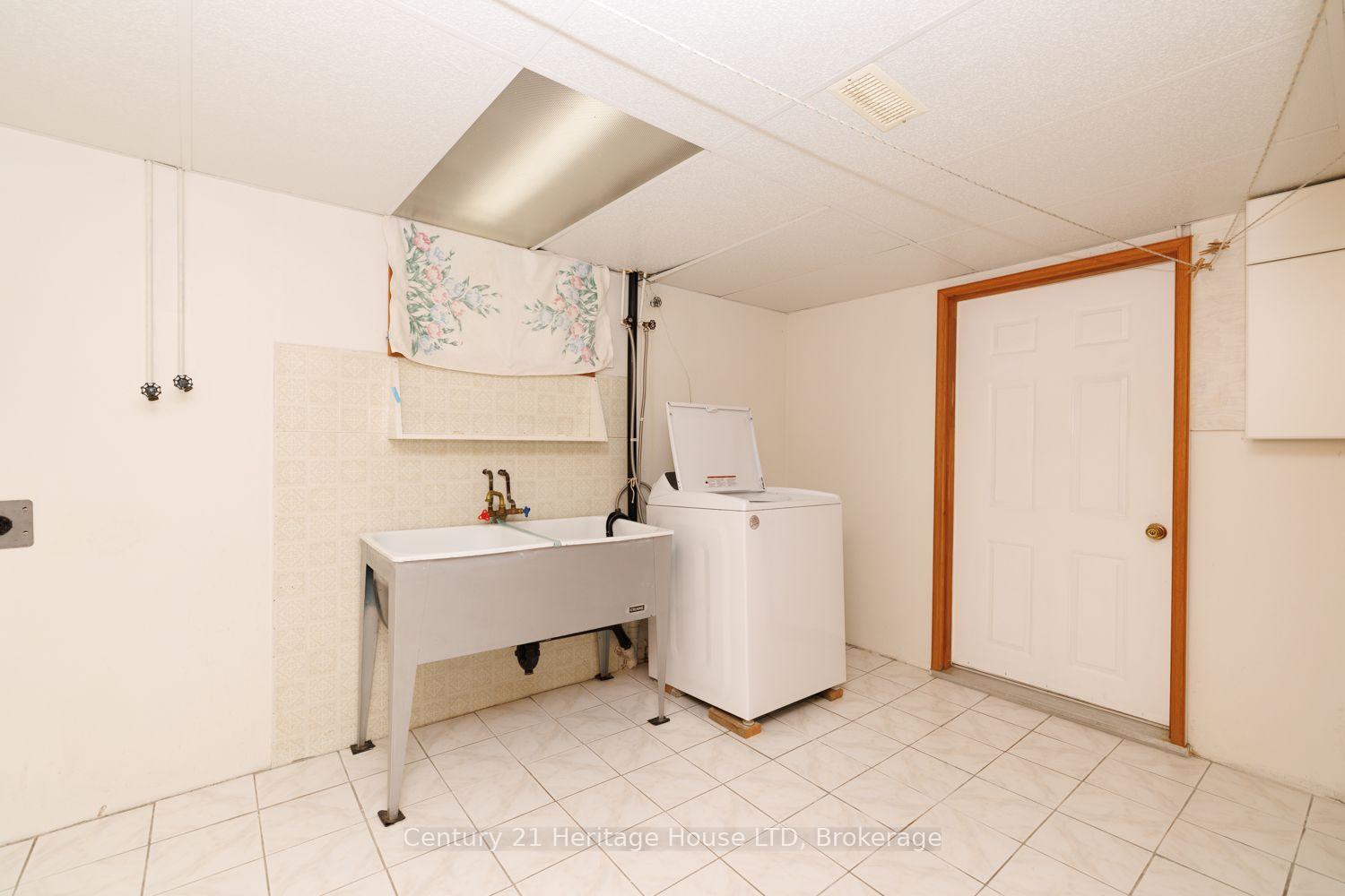 Photo 35 of 6791 Dunn Street, Niagara Falls, Dorchester — HOMEH