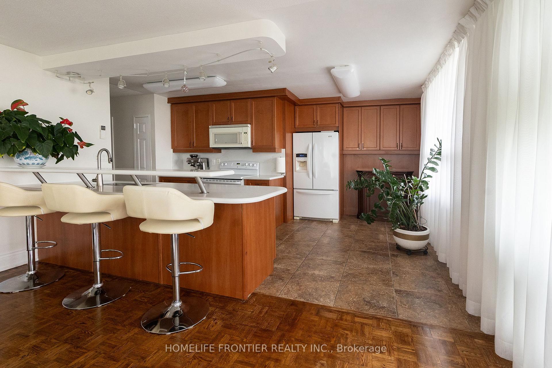 Photo 34 of Unit 706, 115 Antibes Drive, North York, Westminster-Branson — HOMEH