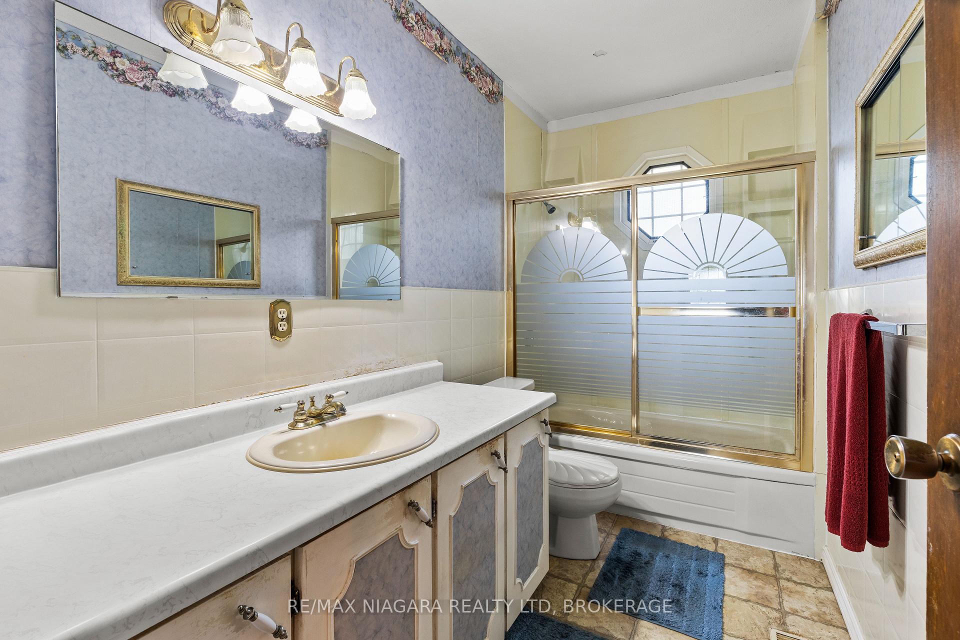 Photo 17 of 2249 North Shore Drive, Haldimand — HOMEH