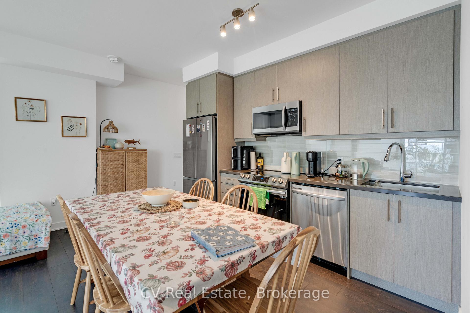 Photo 9 of Unit 1109, 95 Oneida Crescent, Richmond Hill, Langstaff — HOMEH