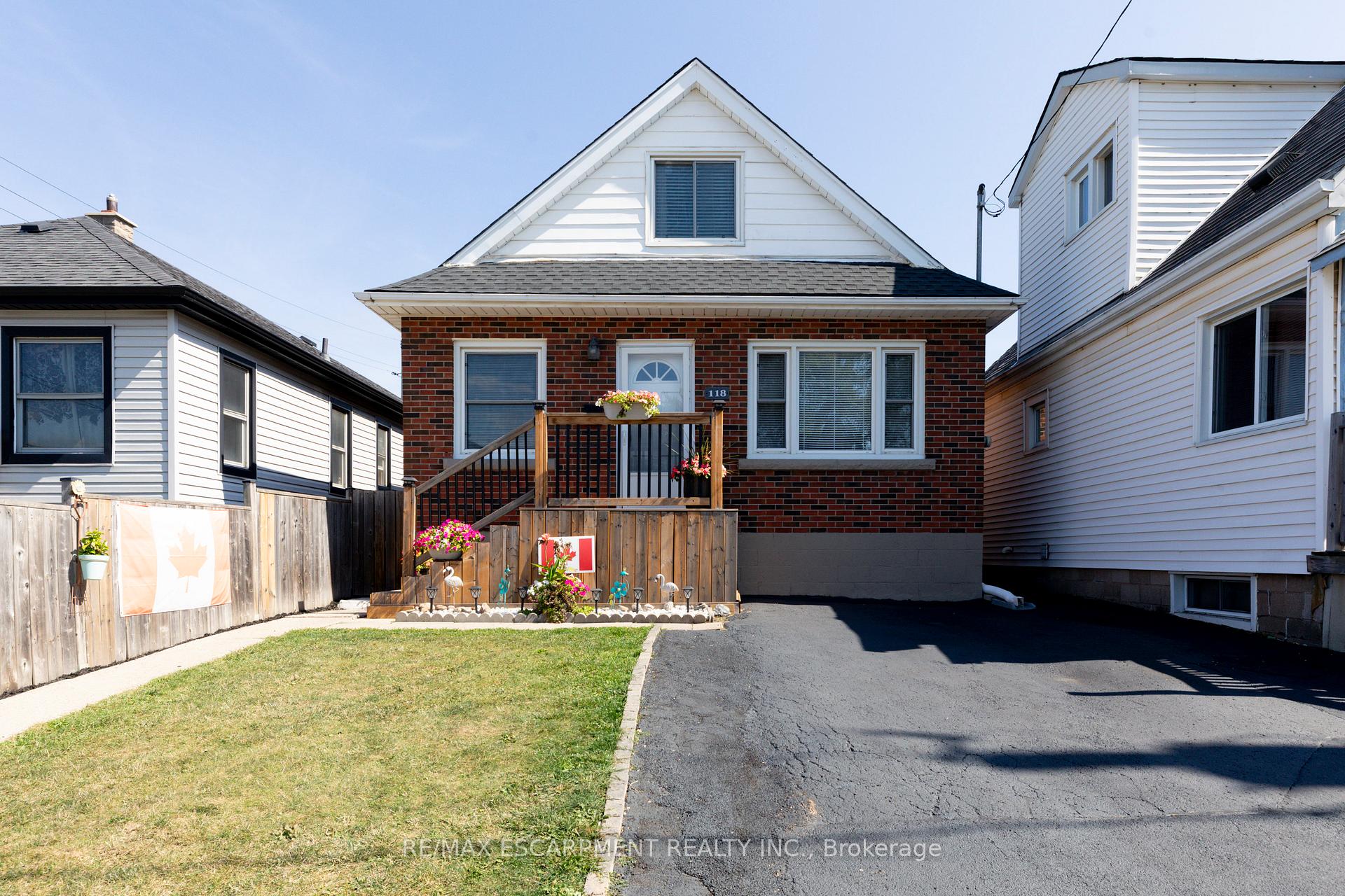 Photo of 118 Julian Avenue