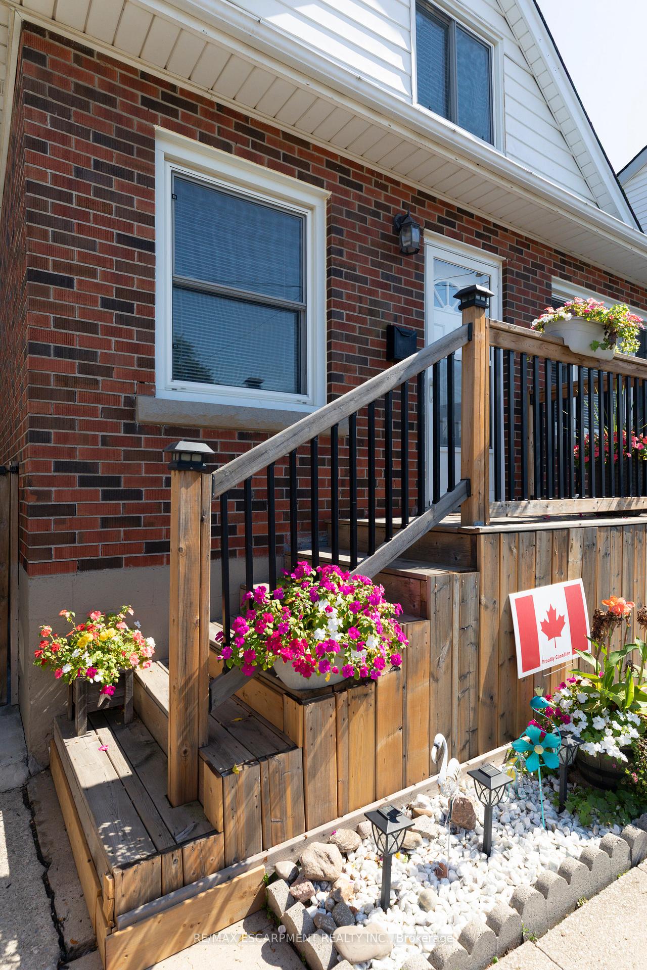 Photo 4 of 118 Julian Avenue, Hamilton, Normanhurst — HOMEH