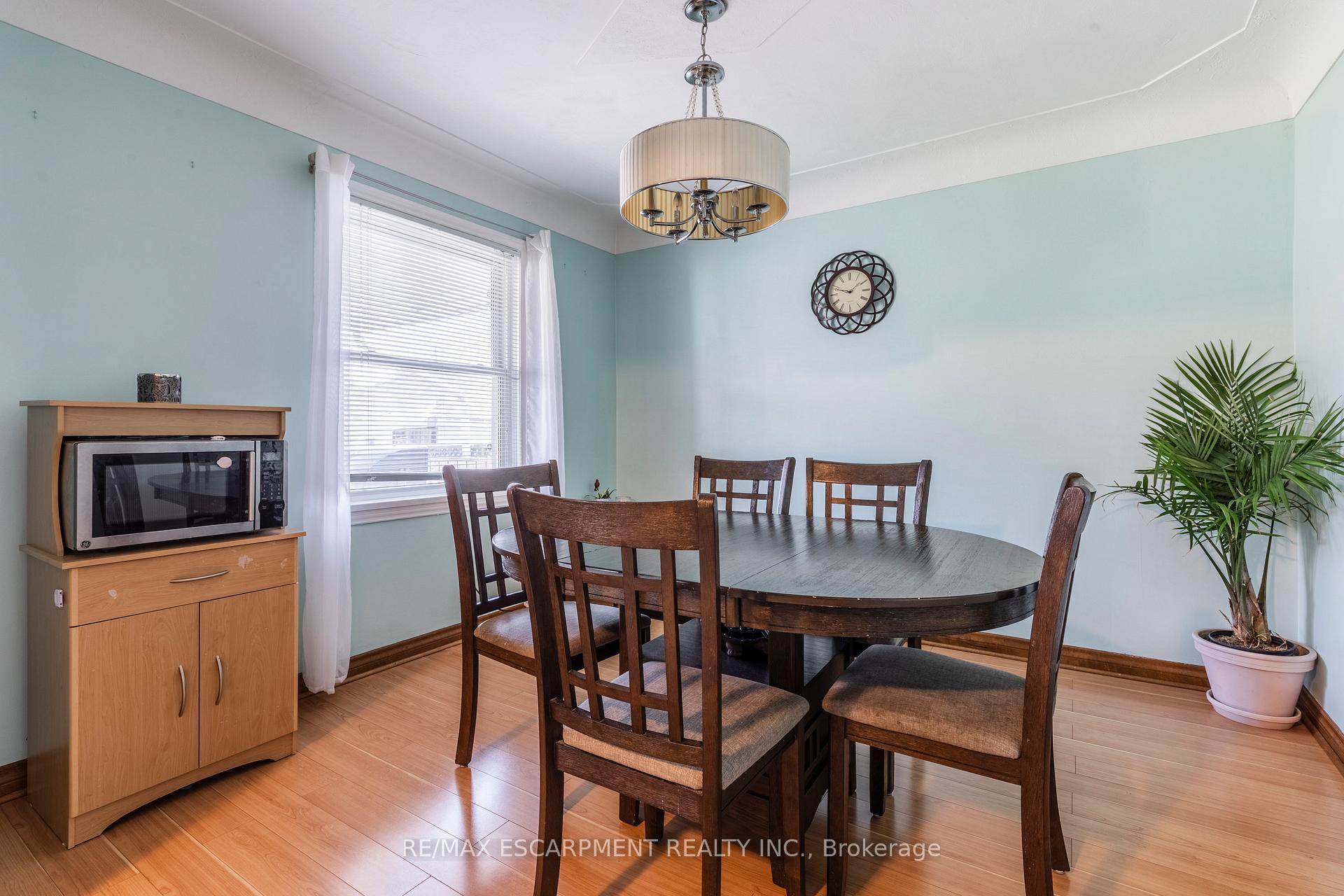 Photo 13 of 118 Julian Avenue, Hamilton, Normanhurst — HOMEH