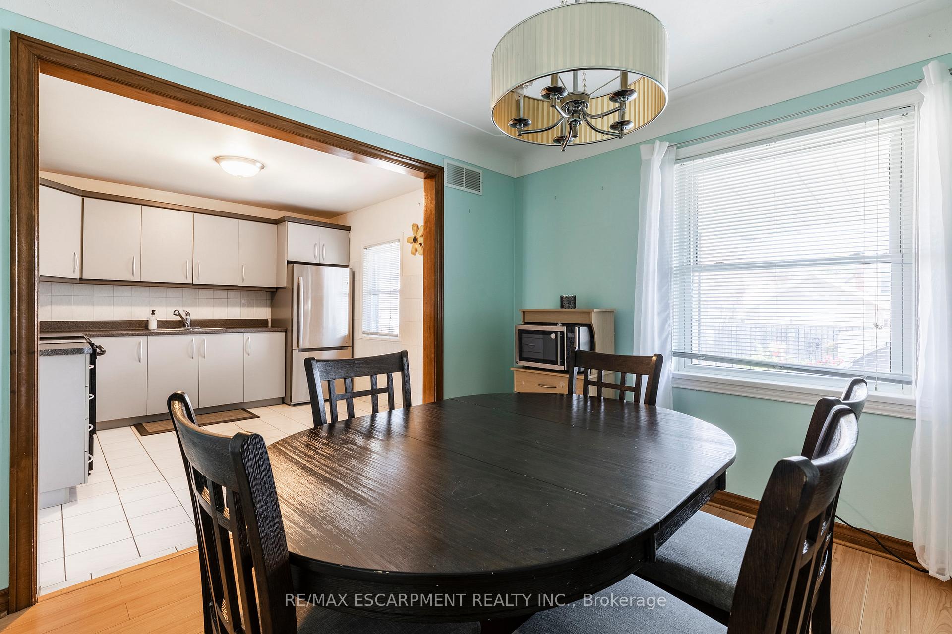 Photo 14 of 118 Julian Avenue, Hamilton, Normanhurst — HOMEH