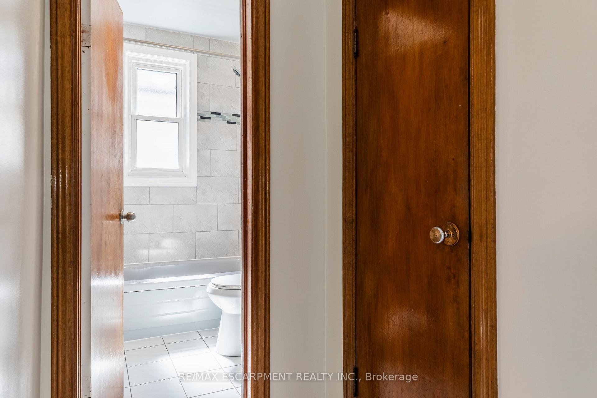 Photo 15 of 118 Julian Avenue, Hamilton, Normanhurst — HOMEH