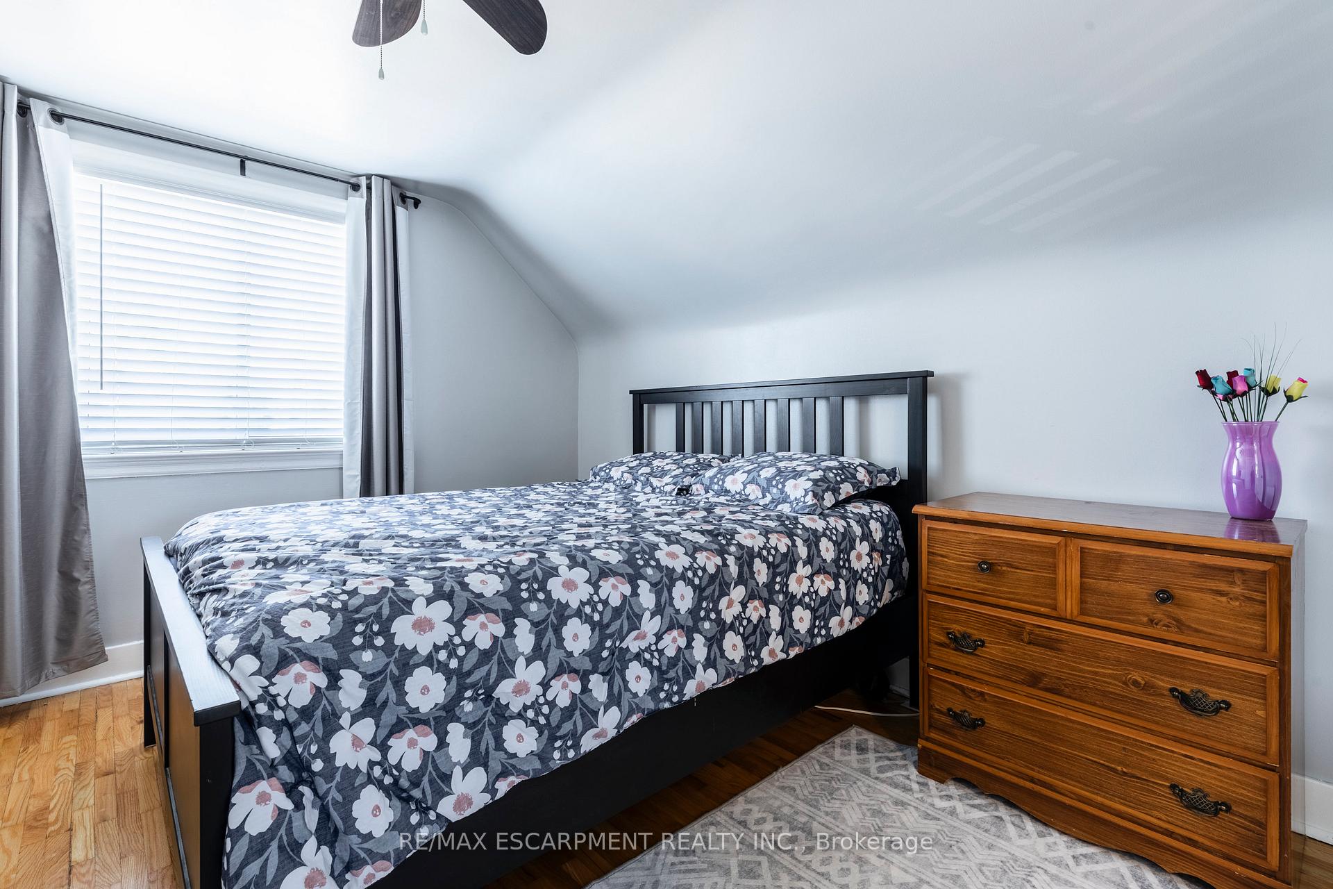 Photo 22 of 118 Julian Avenue, Hamilton, Normanhurst — HOMEH