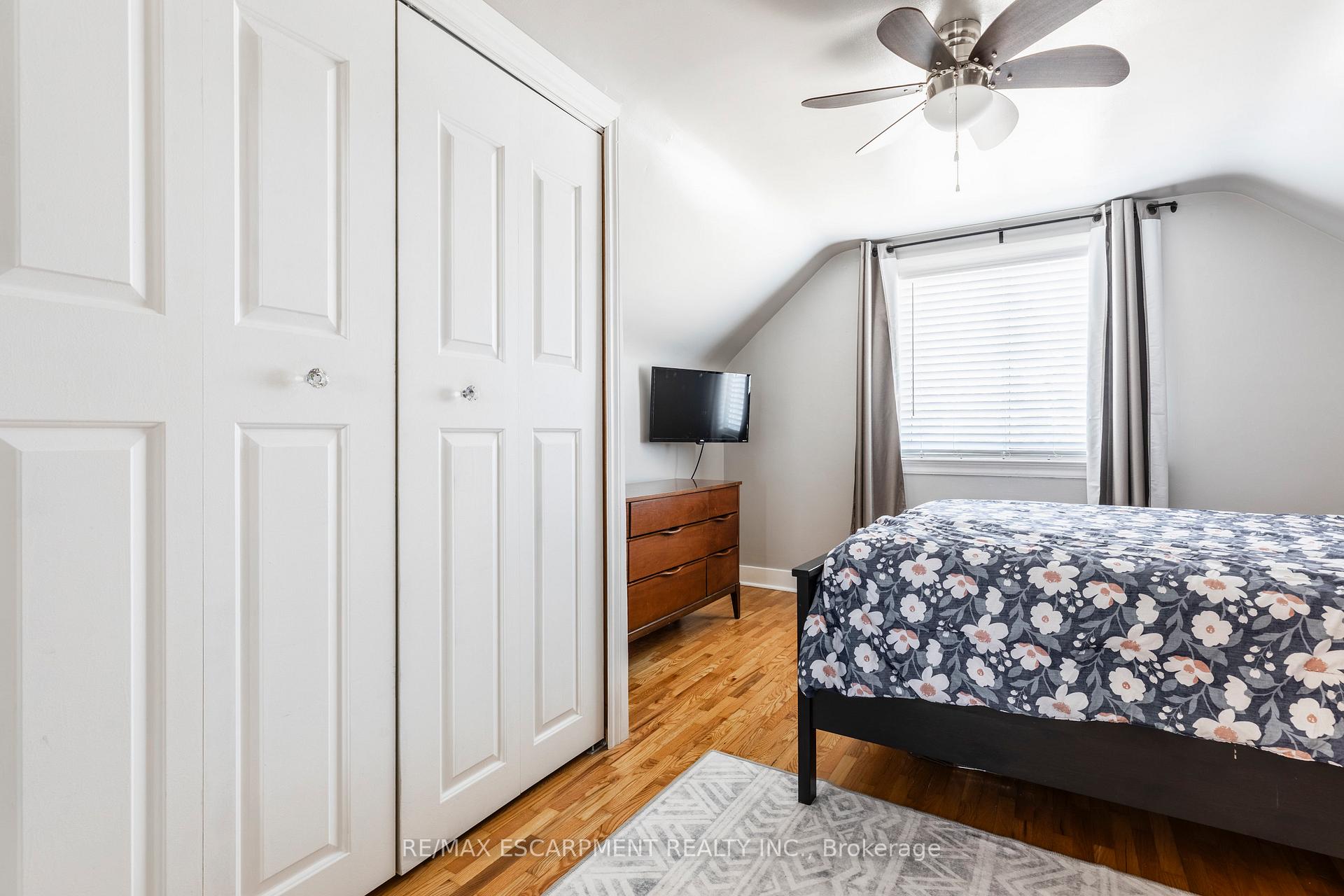 Photo 23 of 118 Julian Avenue, Hamilton, Normanhurst — HOMEH
