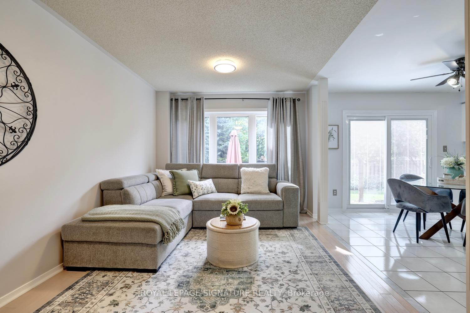 Photo 11 of 5474 Middleport Crescent, Mississauga, Hurontario — HOMEH