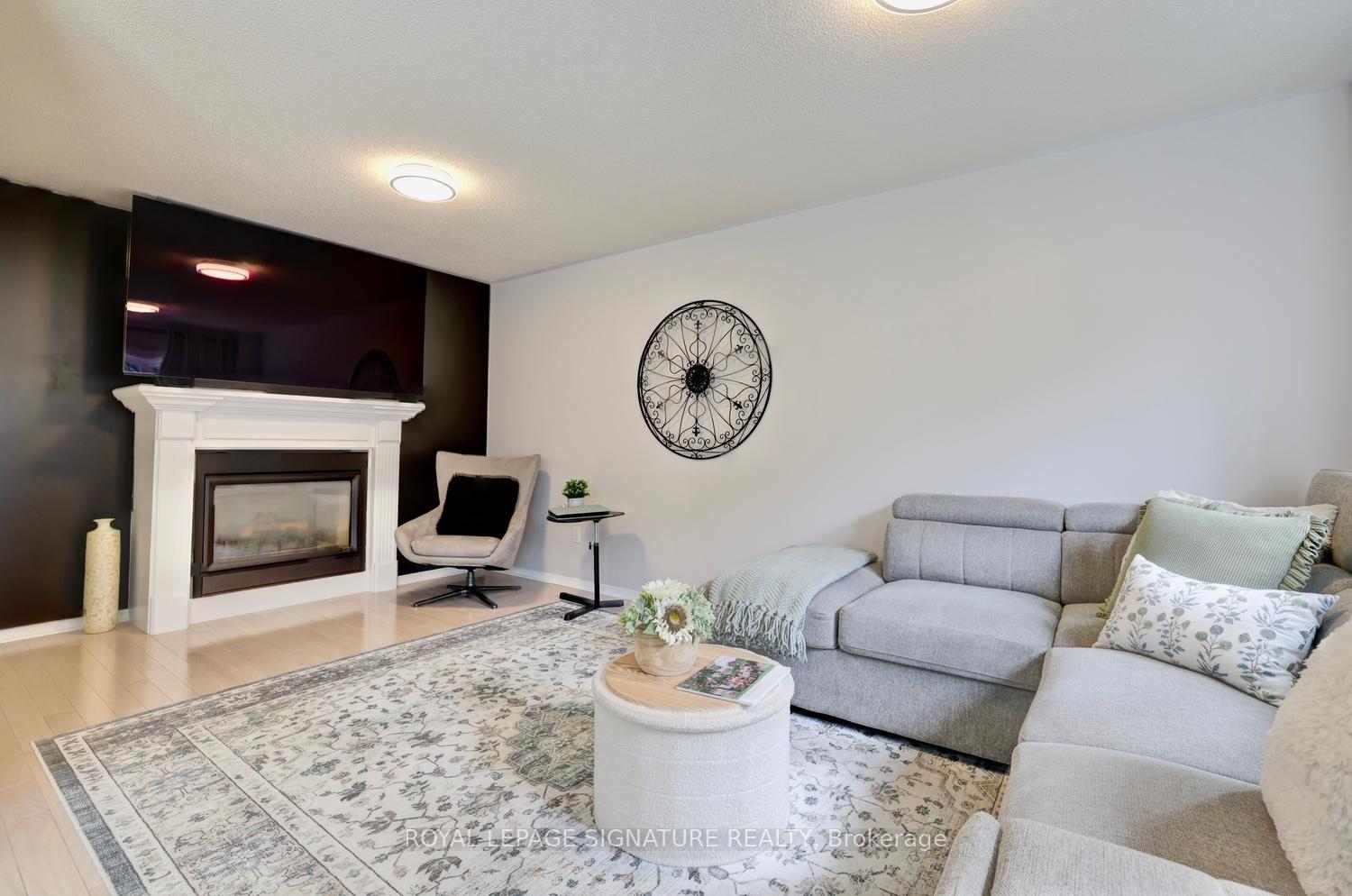 Photo 13 of 5474 Middleport Crescent, Mississauga, Hurontario — HOMEH
