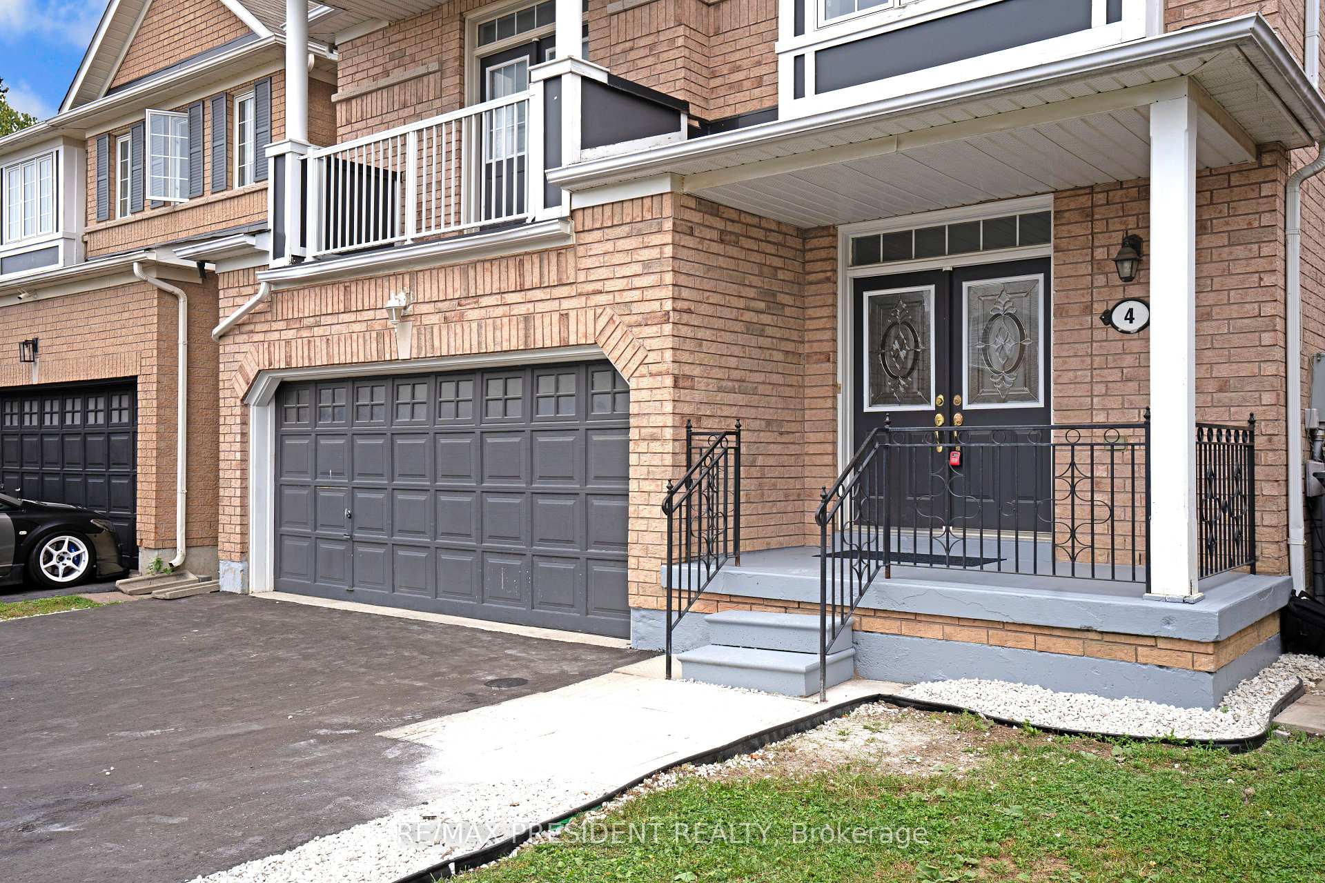 Photo 4 of 4 Chalkfarm Crescent, Brampton, Northwest Sandalwood Parkway — HOMEH