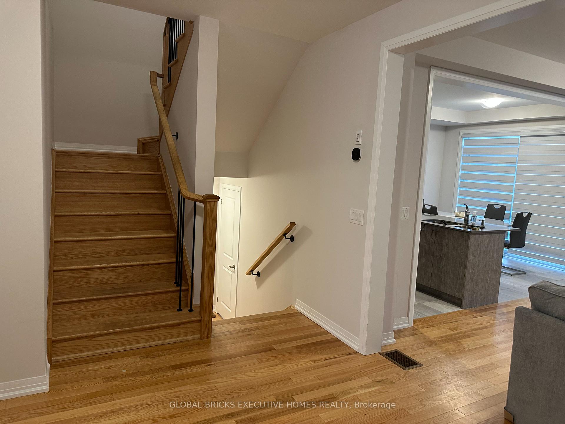 Photo 5 of 20 Blacklock Street, Cambridge, Westview — HOMEH