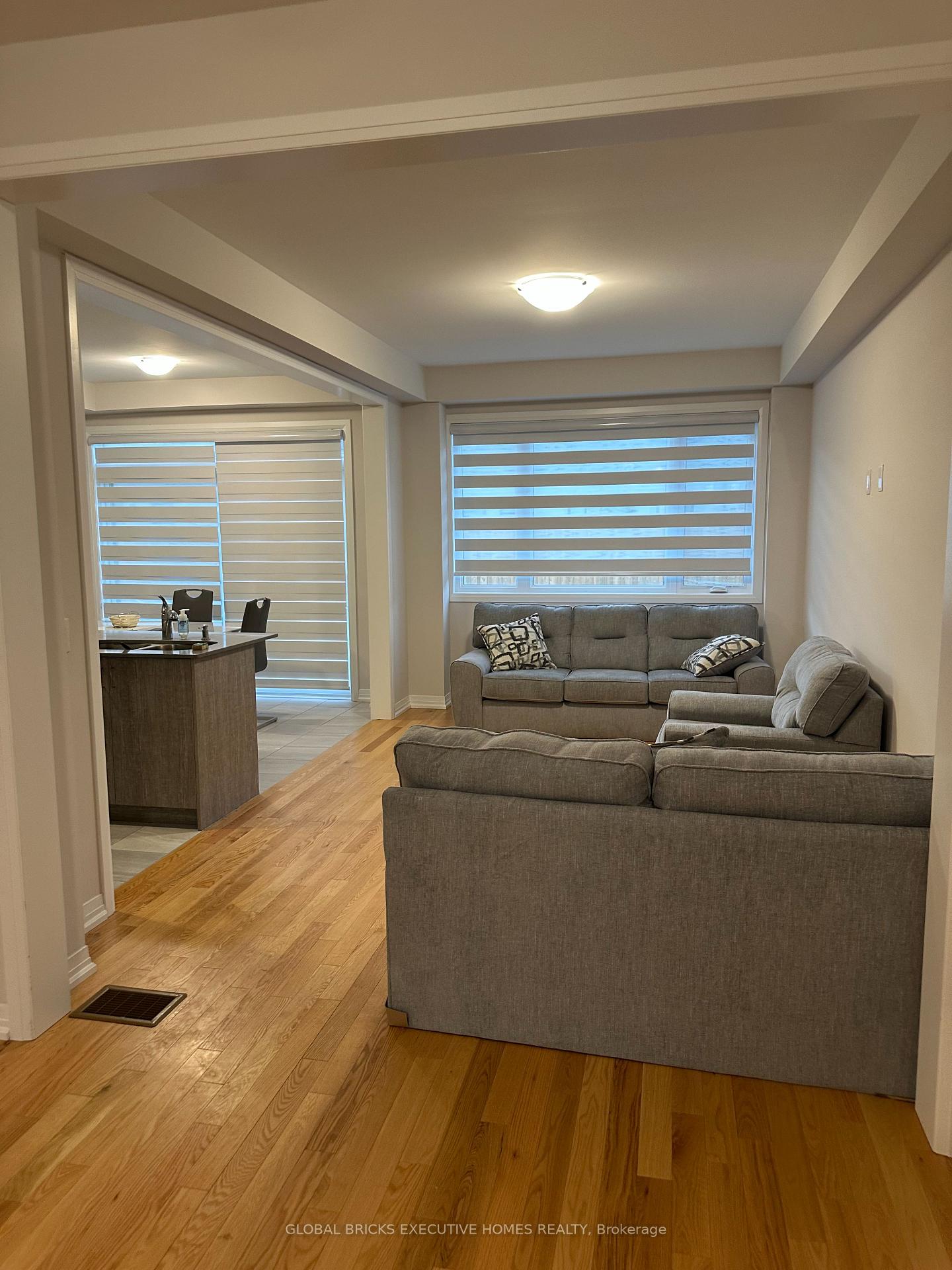 Photo 9 of 20 Blacklock Street, Cambridge, Westview — HOMEH